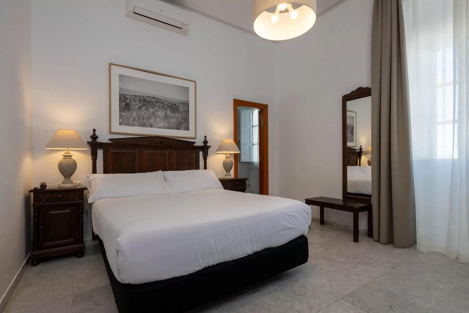 Bedroom, Bed in Hotel Tugasa Casa Palacio Medina Sidonia