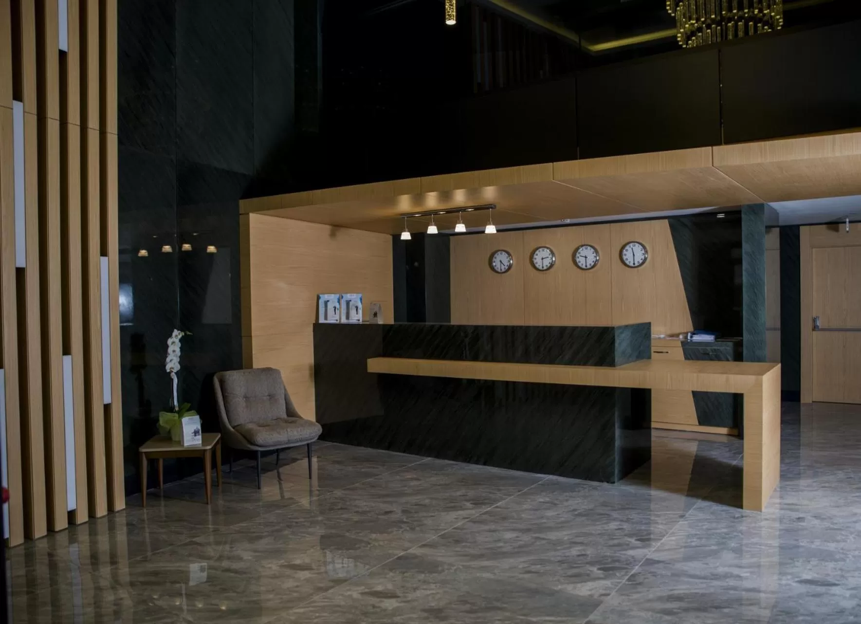 Lobby or reception in Ramada by Wyndham Sakarya Hendek