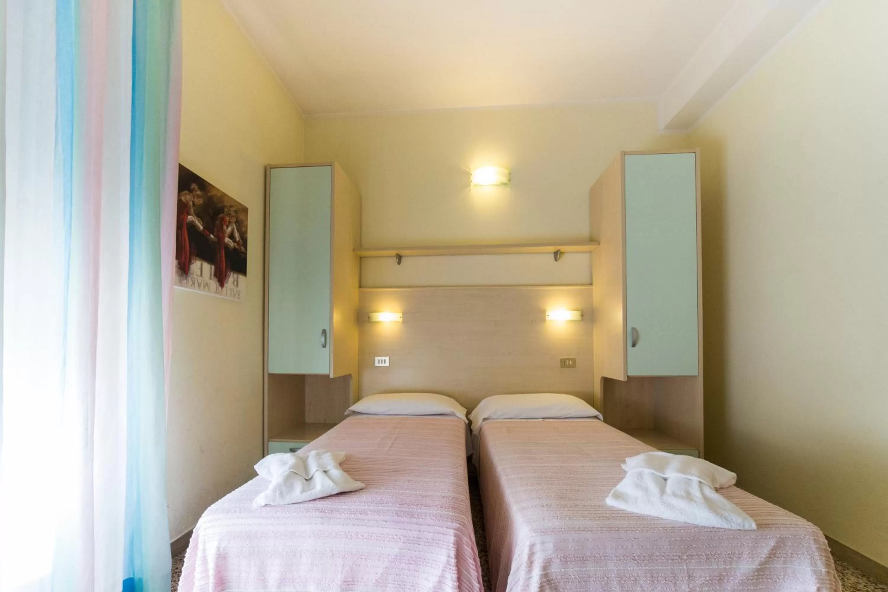 Photo of the whole room, Bed in Hotel Europa