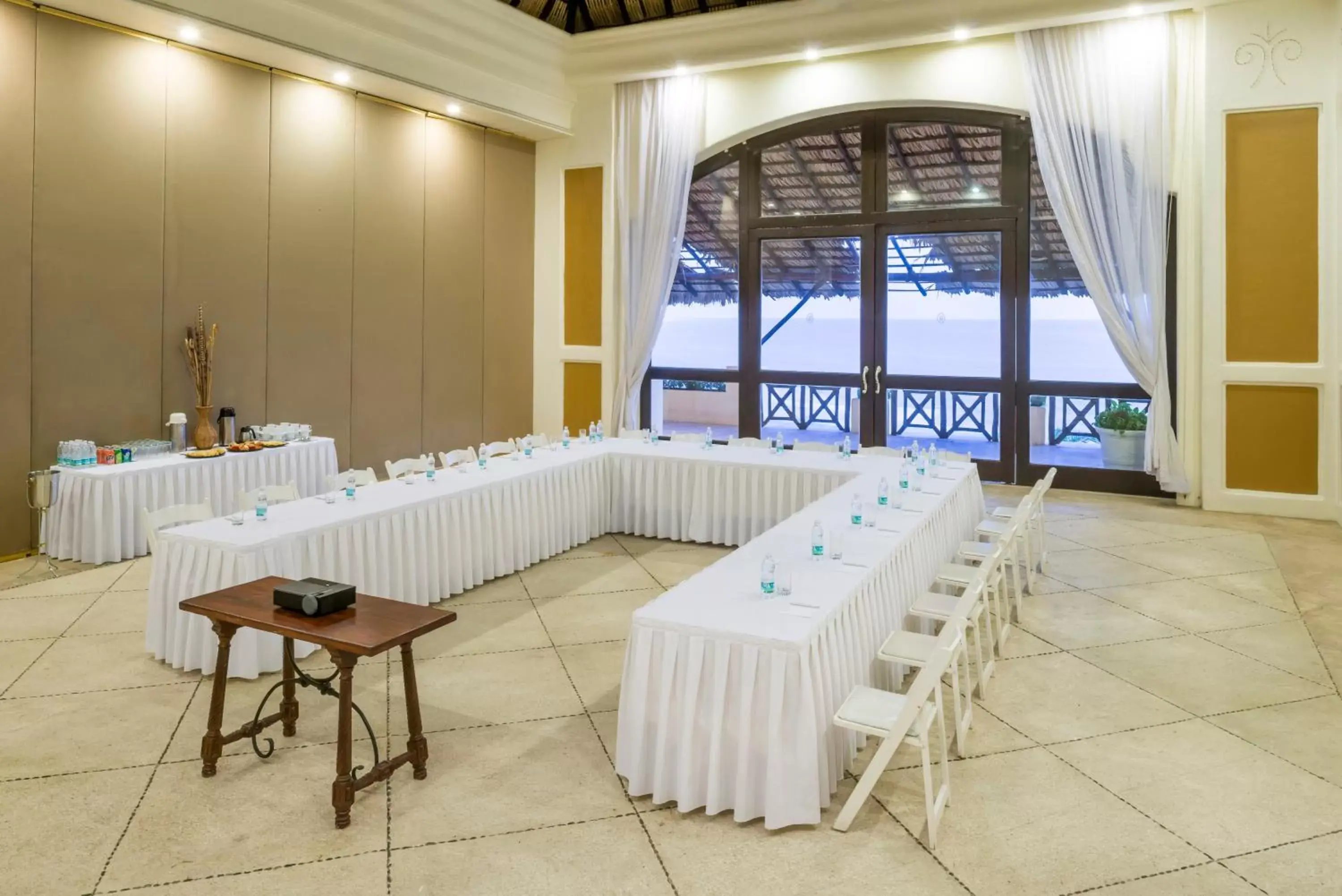 Meeting/conference room in Quinta Real Acapulco