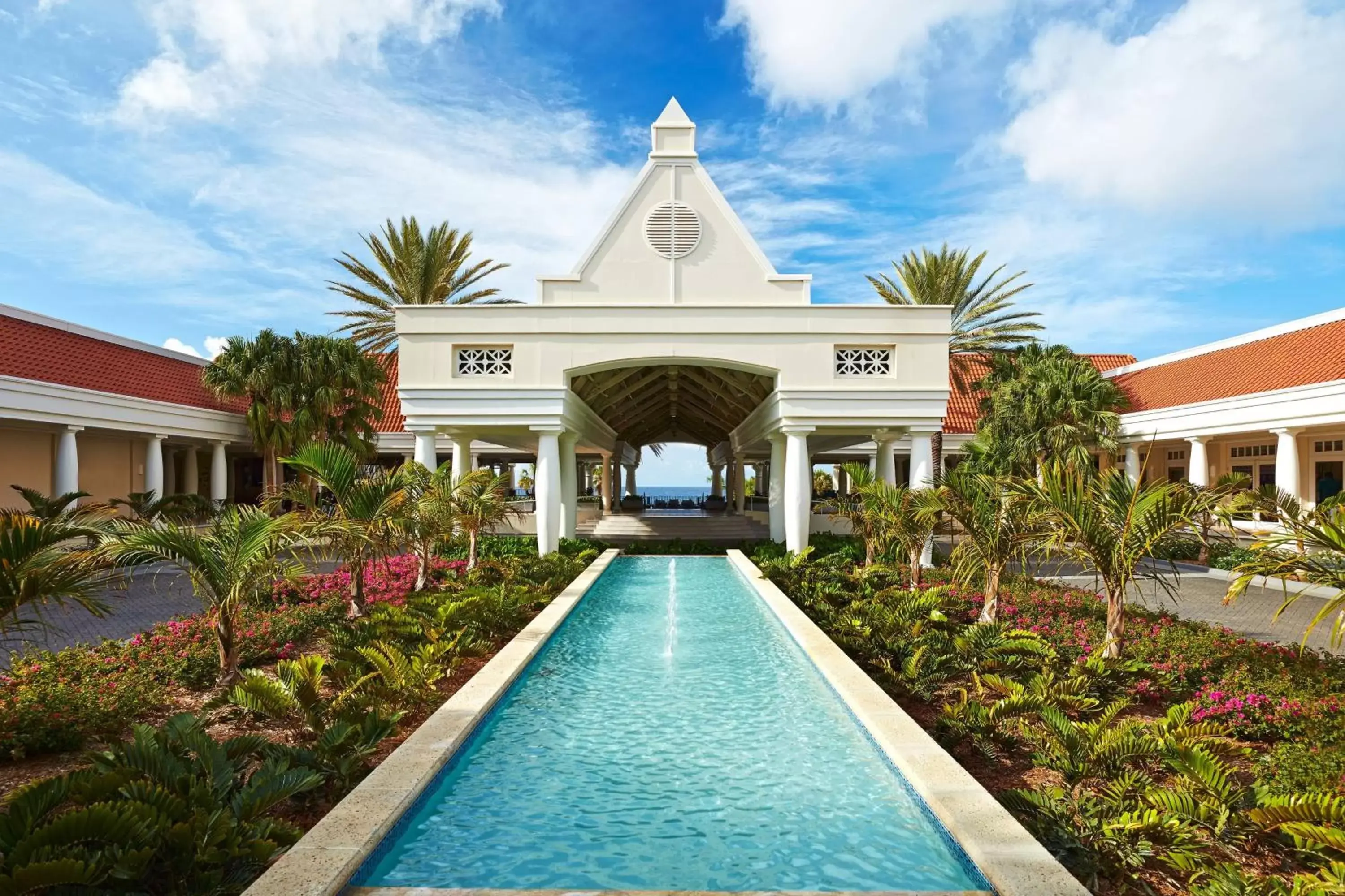 Property Building in Curaçao Marriott Beach Resort