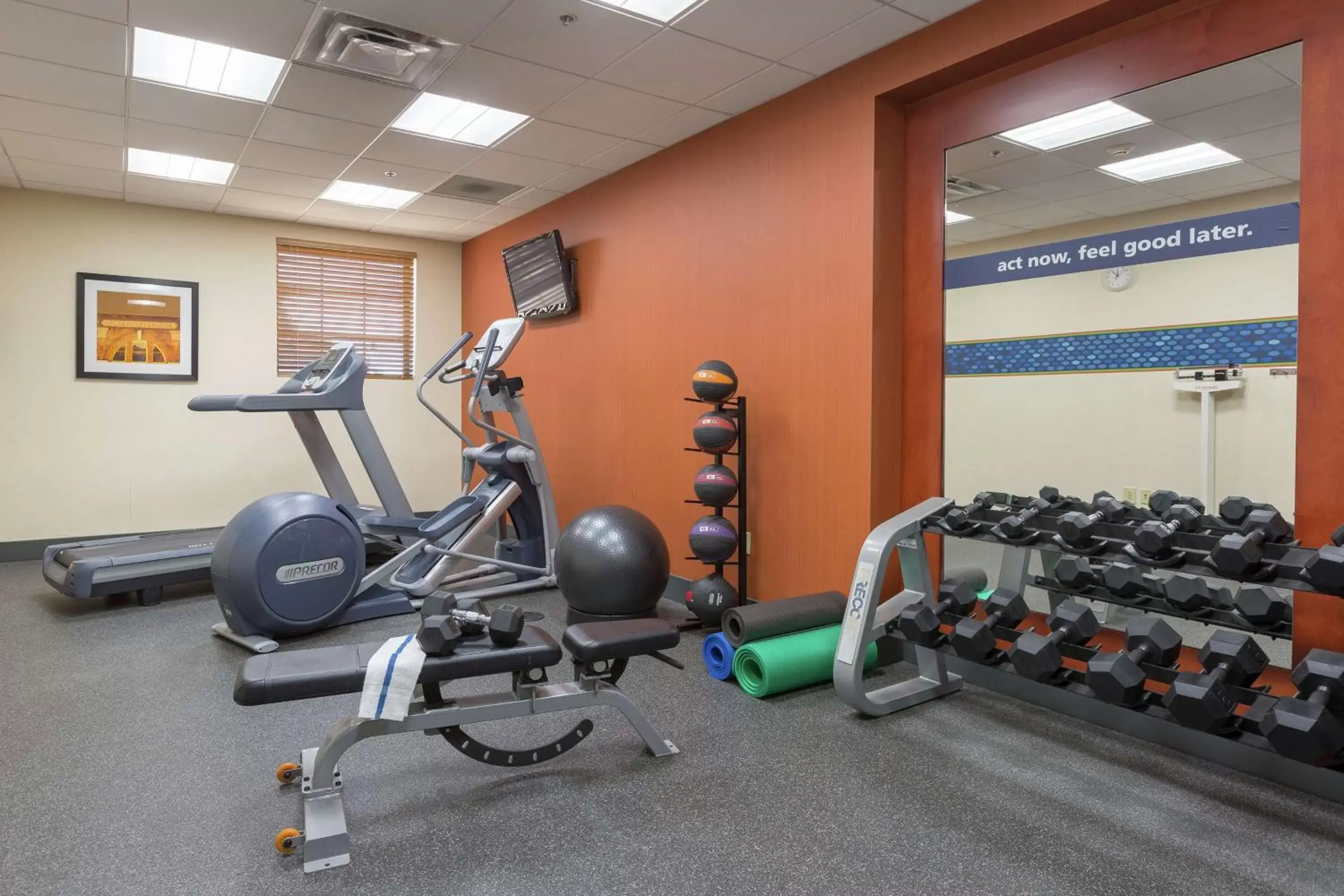 Fitness centre/facilities, Fitness Center/Facilities in Hampton Inn & Suites Knoxville-Downtown