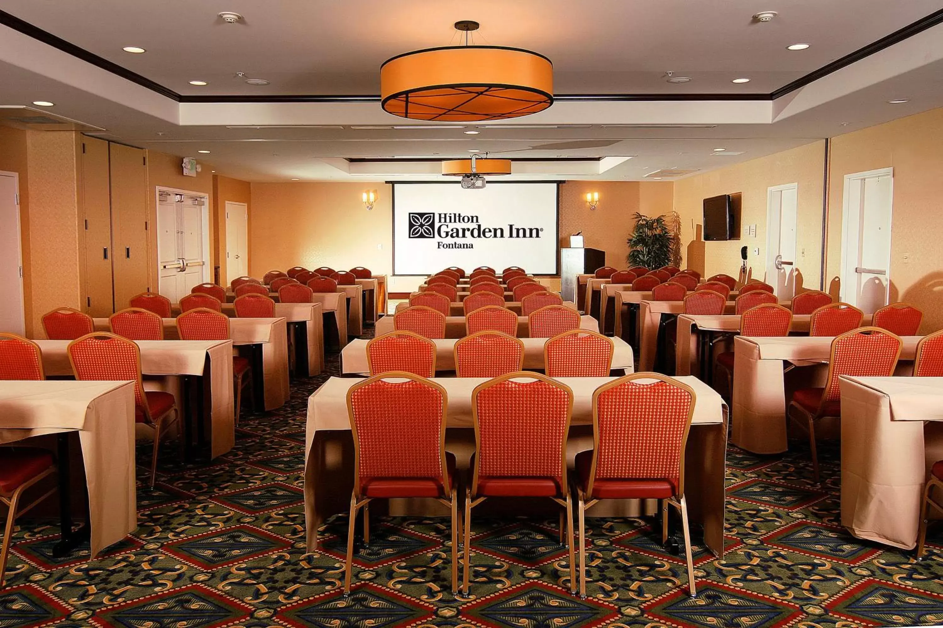Meeting/conference room in Hilton Garden Inn Fontana