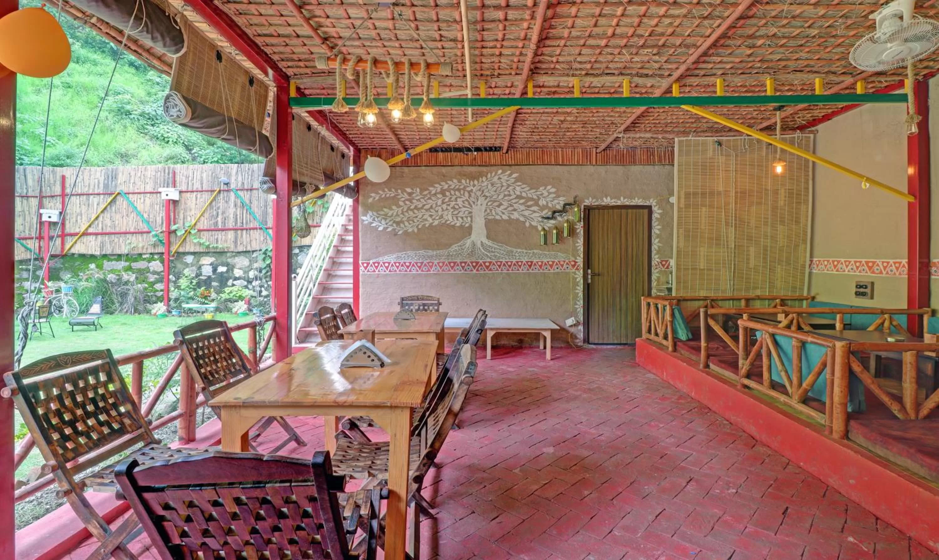 Restaurant/places to eat in Hotel Hidden Delight Rishikesh