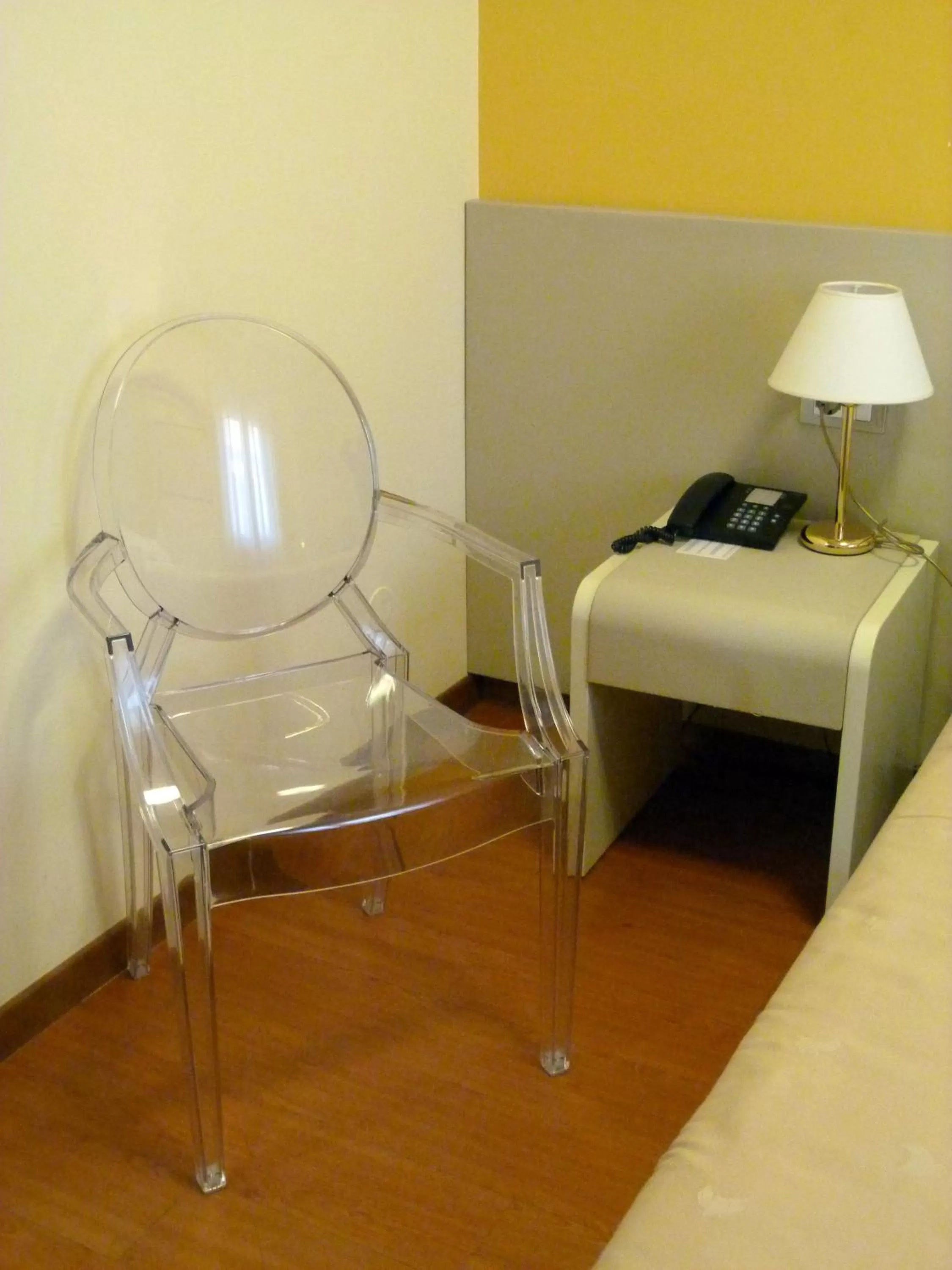 Decorative detail, Bed in Hotel Centrale Byron