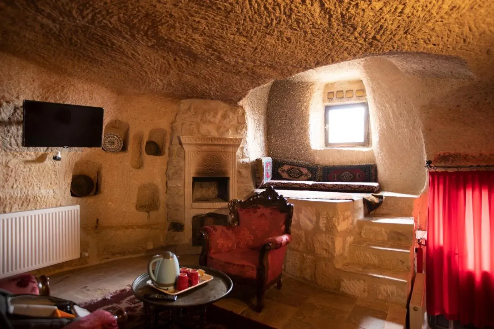 Massage in Antique Terrace Cave Suites