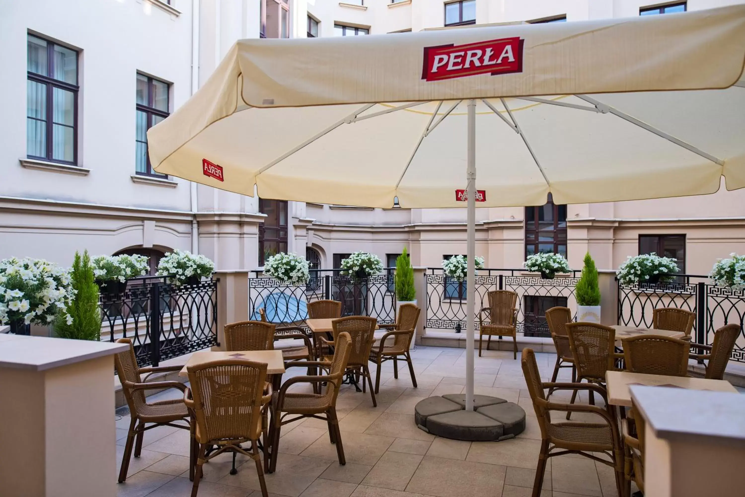 Patio, Restaurant/Places to Eat in IBB Hotel Grand Hotel Lublin