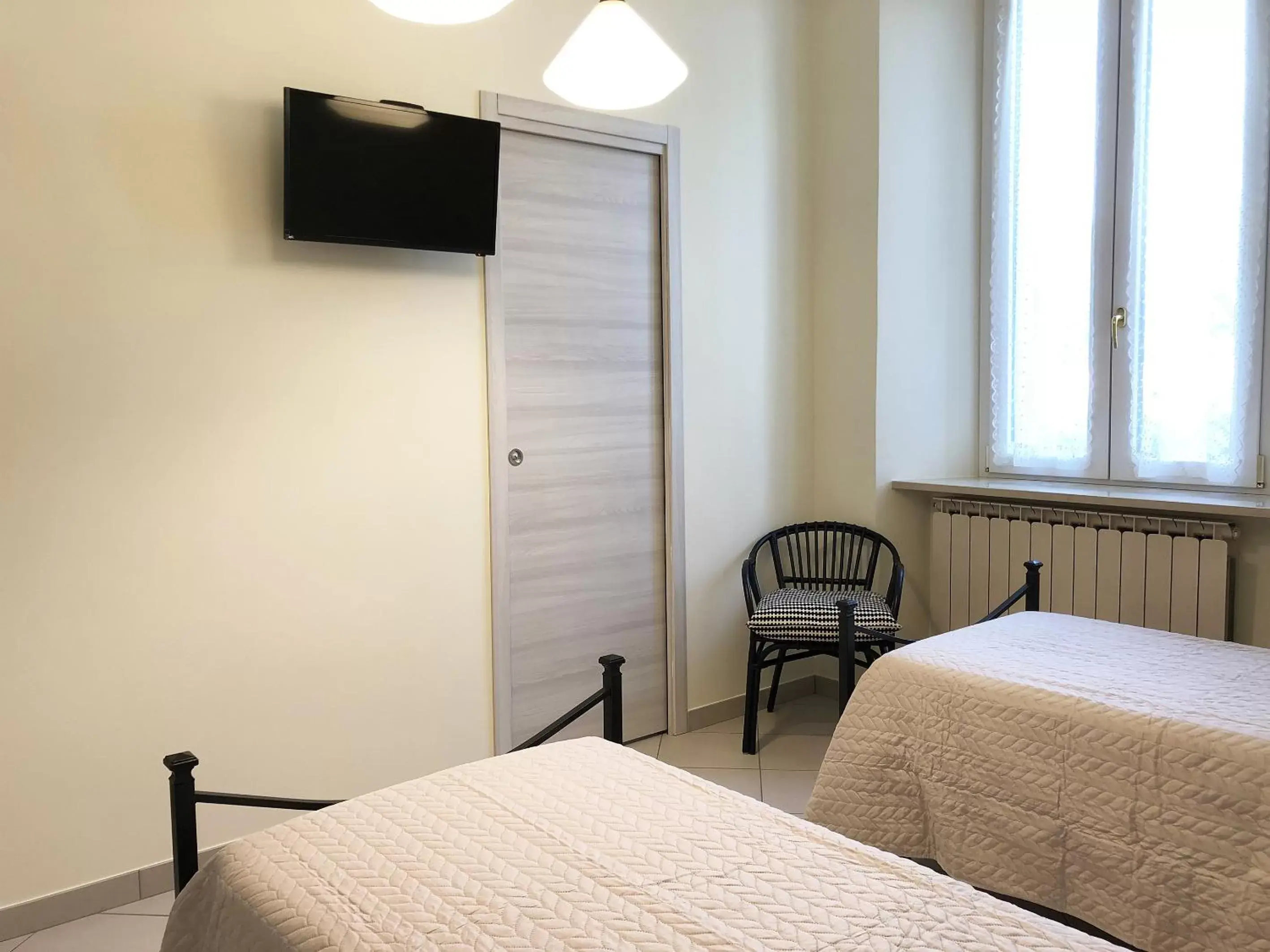 Twin Room with Private Bathroom - single occupancy in C'era Un Lago Twin Room with Private Bathroom - single occupancy in C'era Un Lago