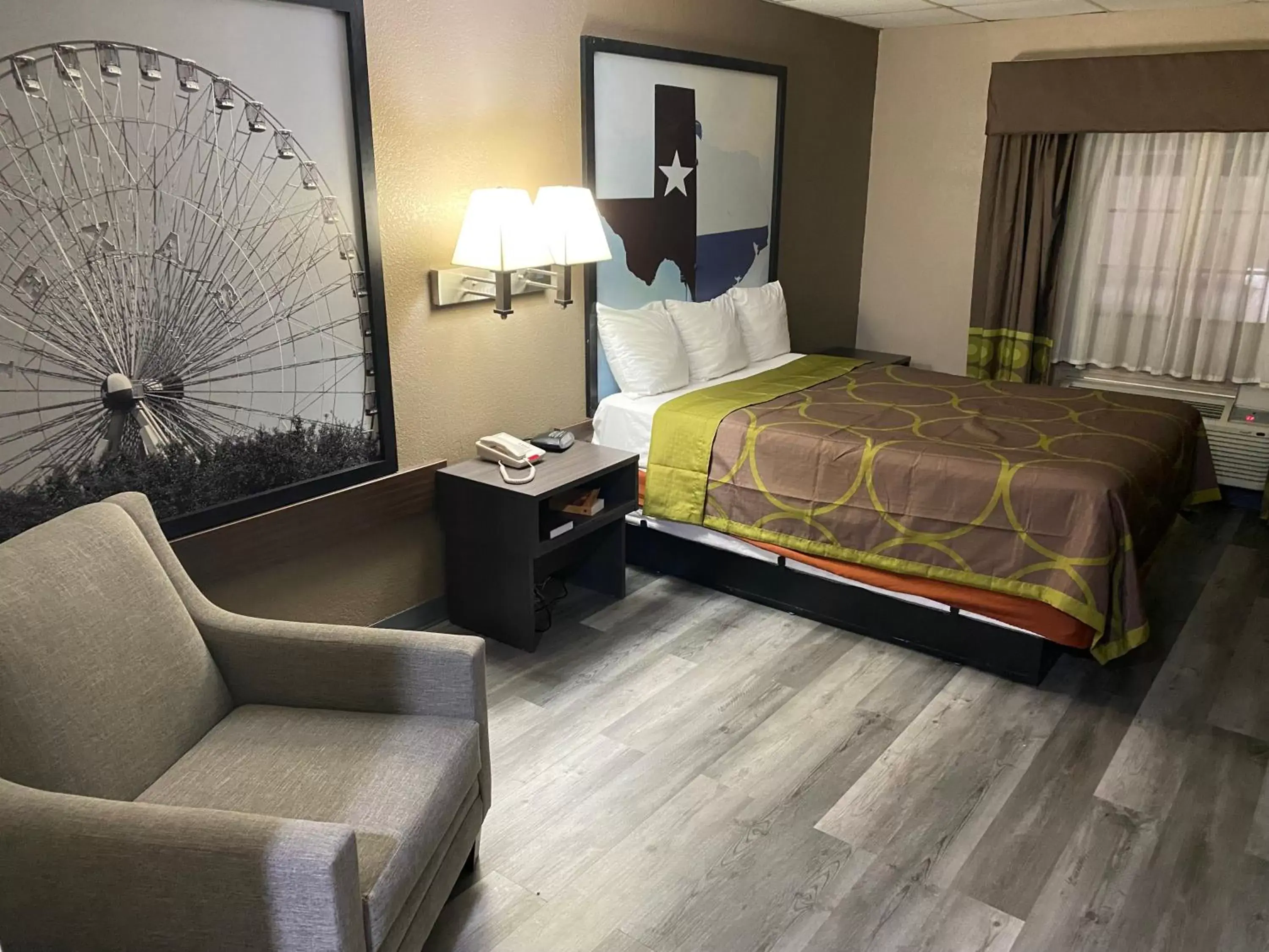 Photo of the whole room, Bed in Super 8 by Wyndham Gainesville TX