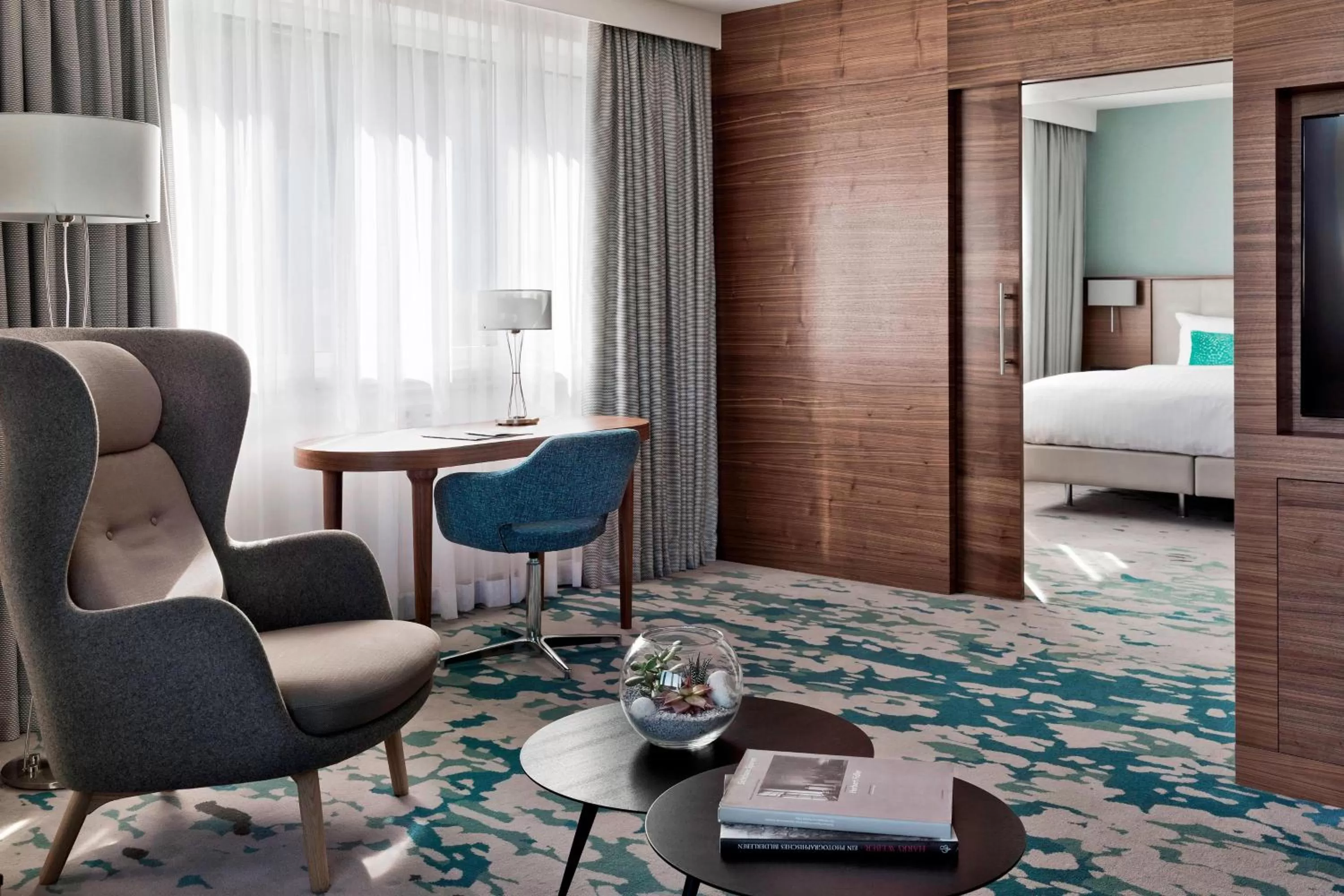 Bedroom, Bed in Vienna Marriott Hotel