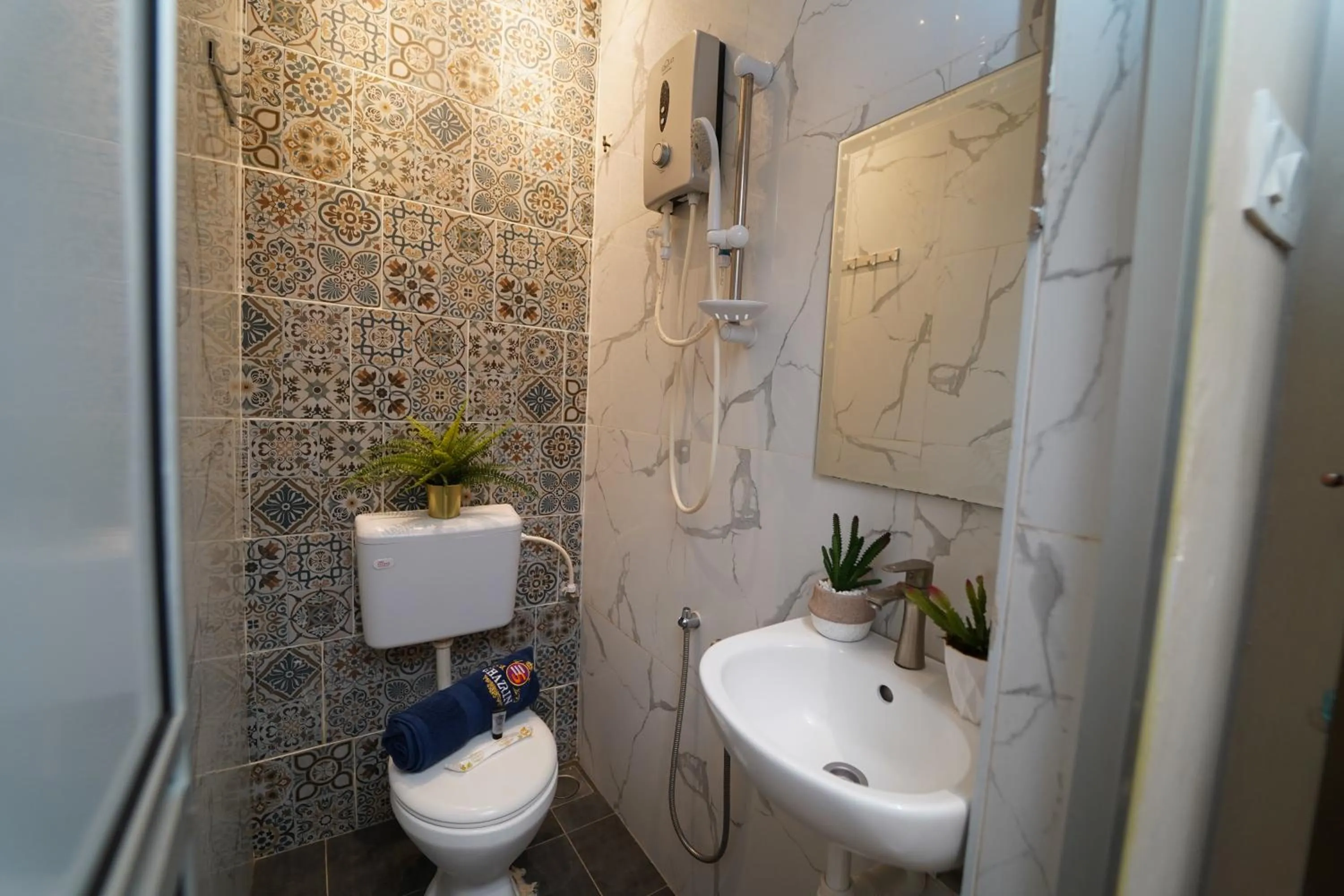 Ghazrin's Classic Hotel JB