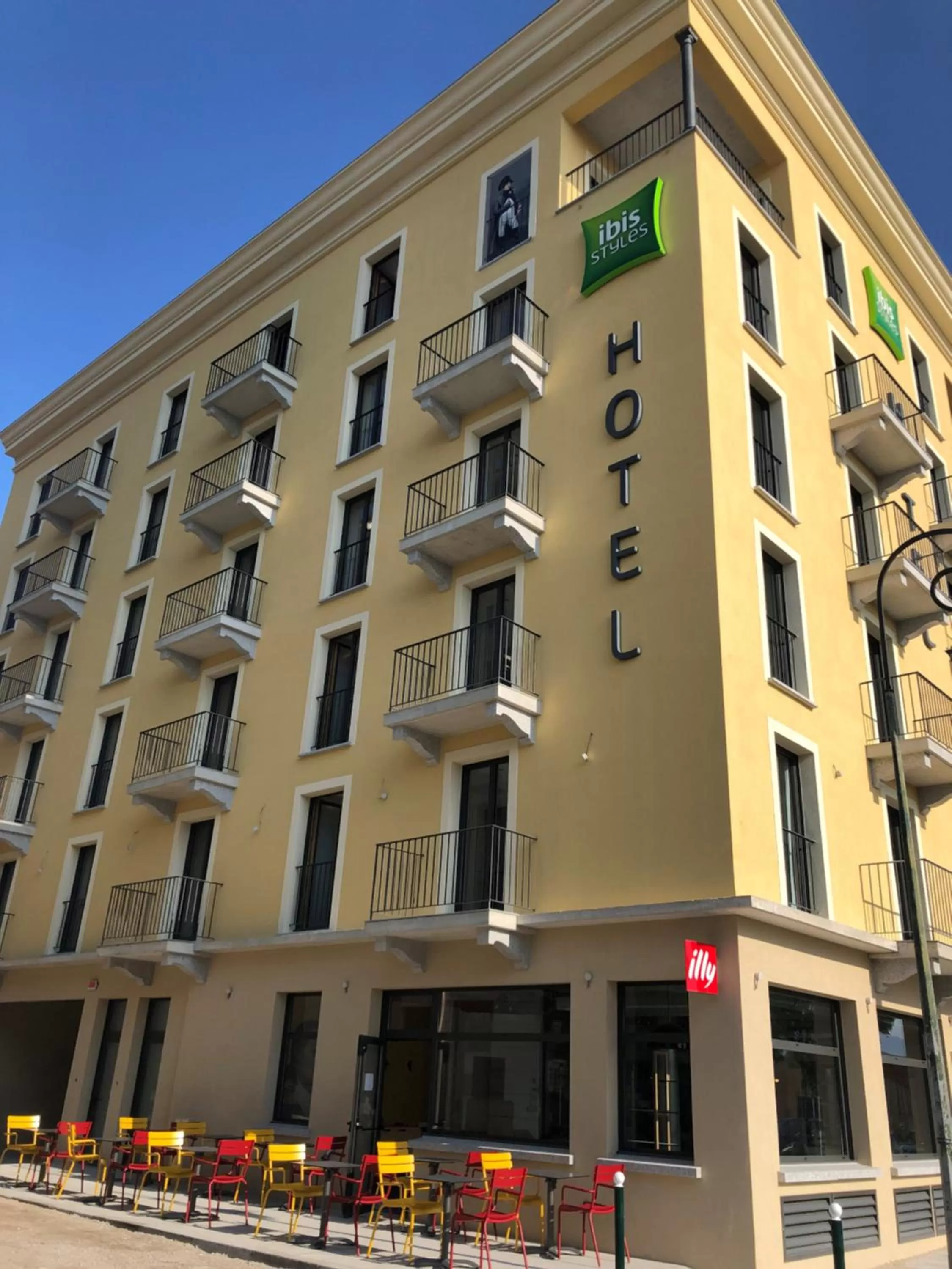 Property building in ibis Styles Ajaccio Napoleon
