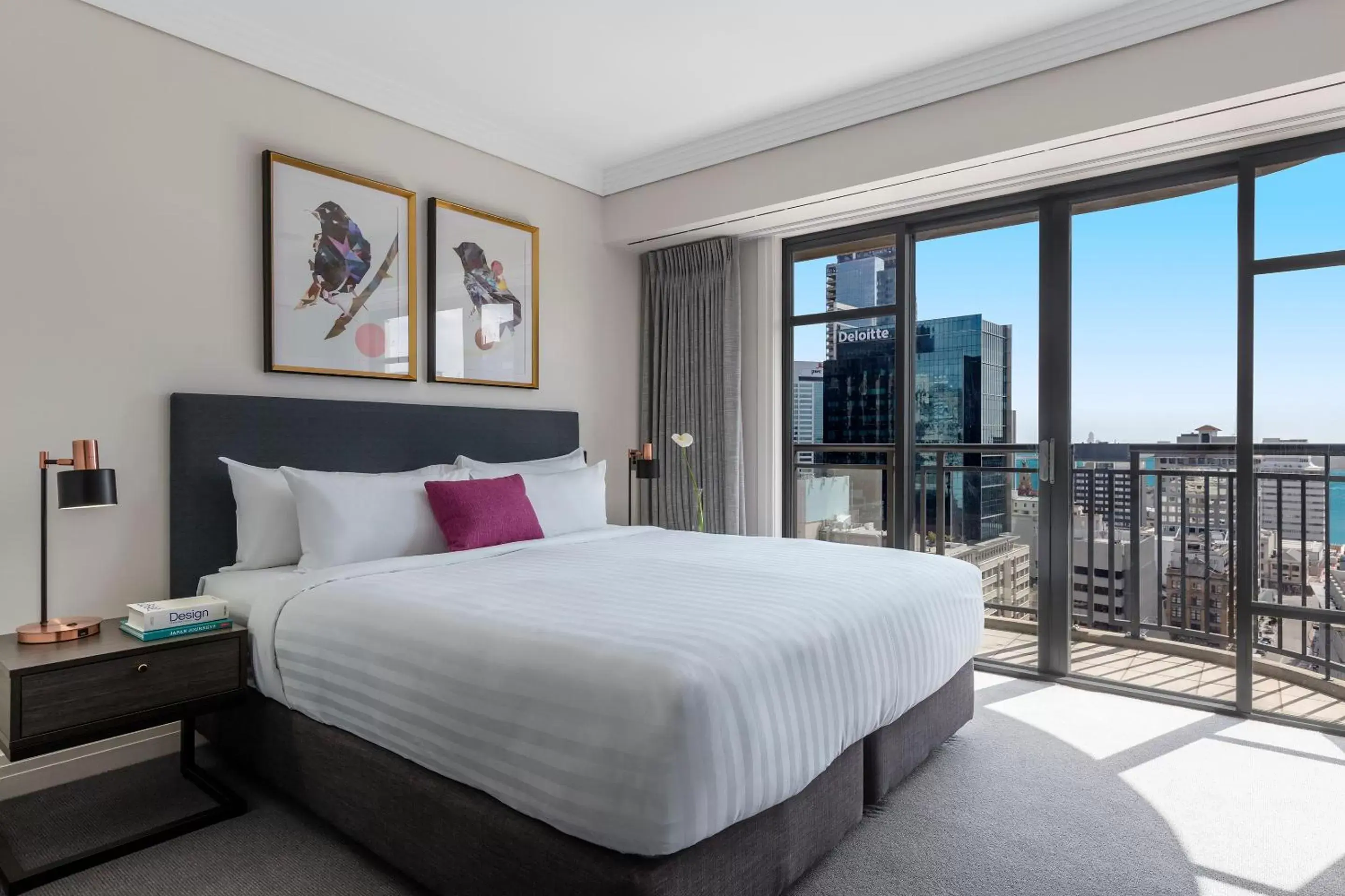 Bedroom, Bed in Avani Metropolis Auckland Residences