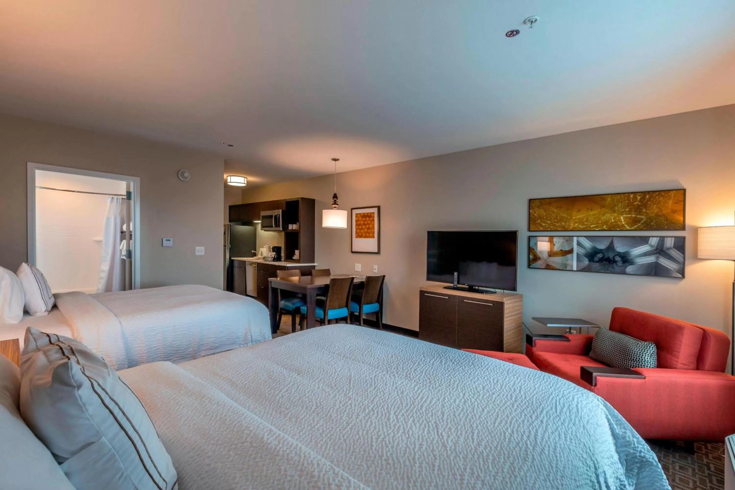 Studio with Two Queen Beds and Adapted Tub - Mobility and Hearing Accessible in TownePlace Suites by Marriott Lexington Keeneland/Airport
