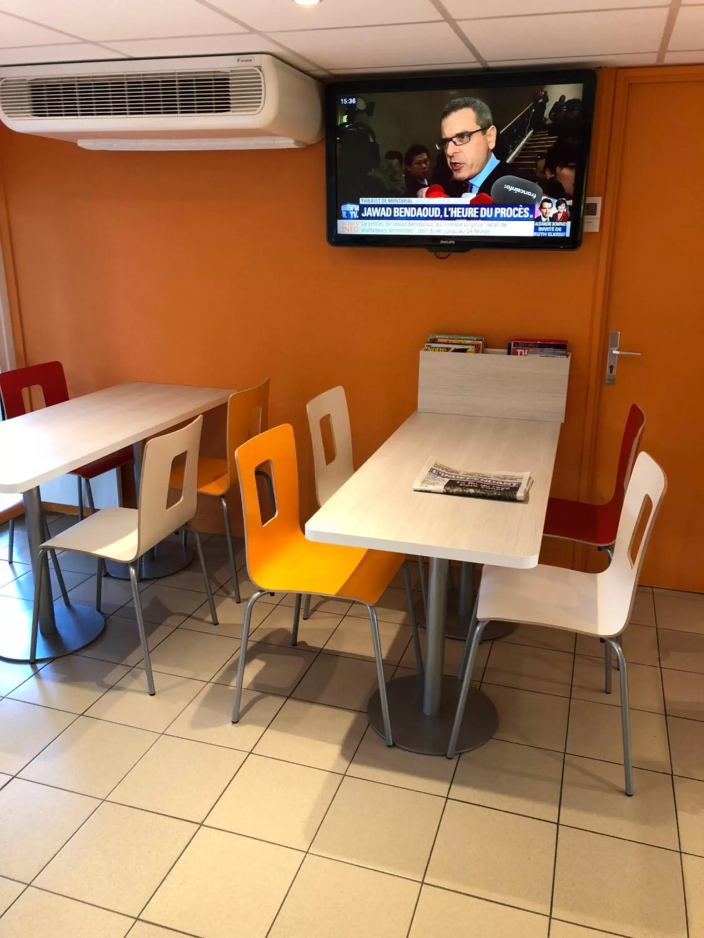 Dining area, TV/Entertainment Center in Premiere Classe Perpignan Sud