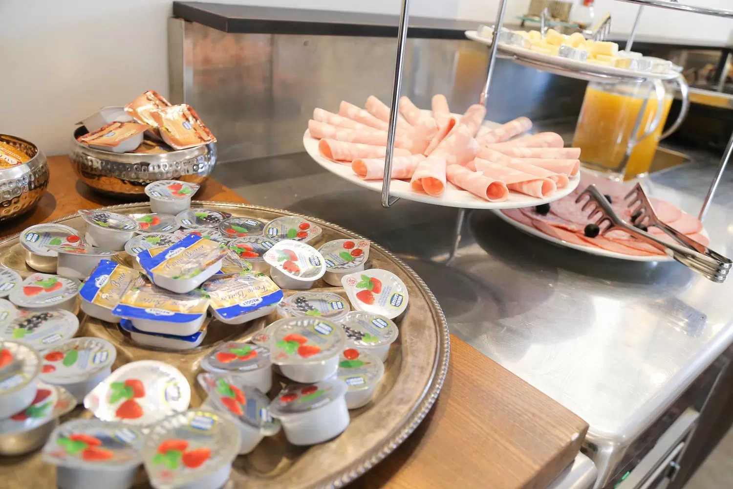 Food and drinks in Hotel Vila Katrca