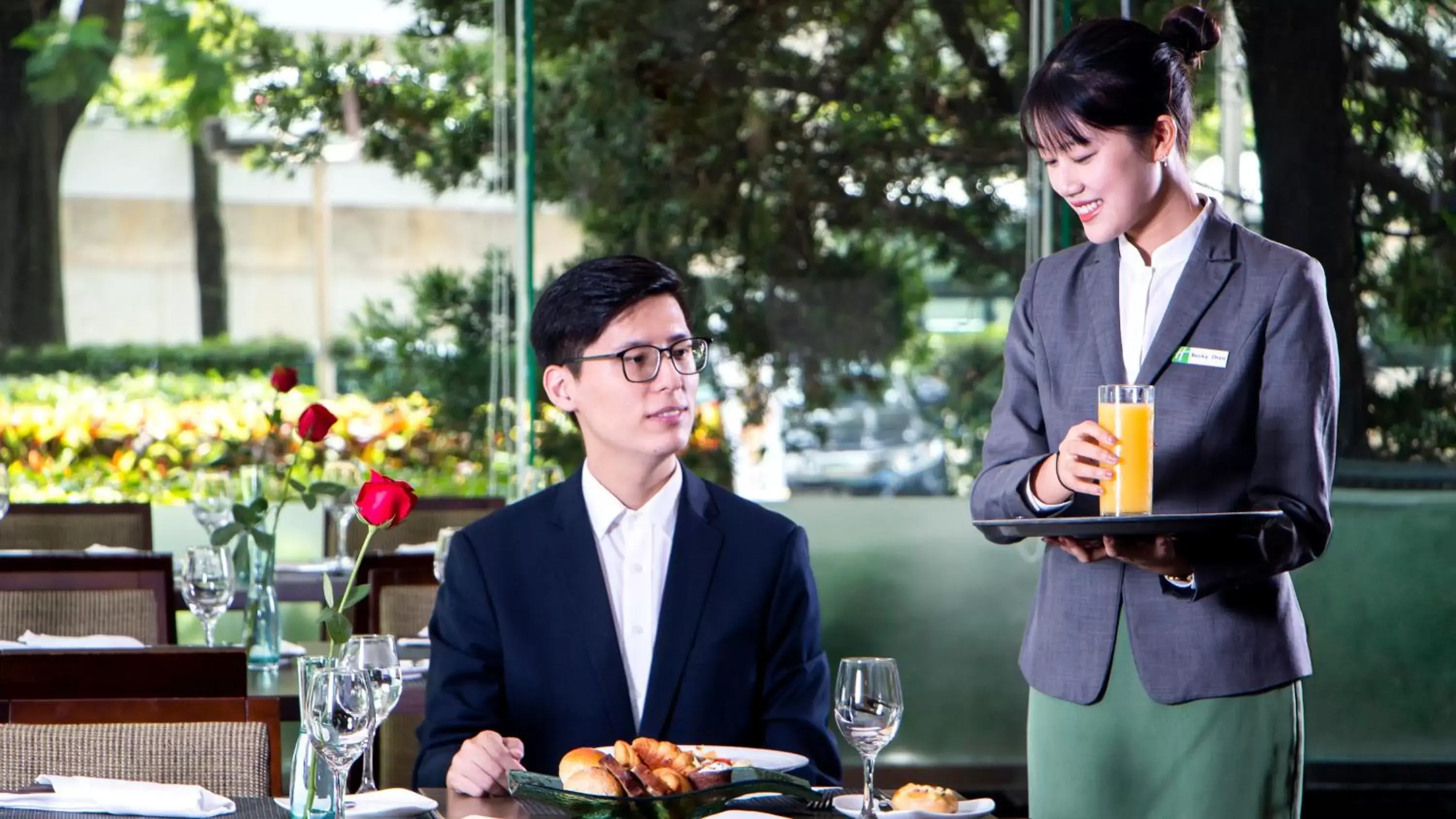 Restaurant/places to eat in Holiday Inn Shenzhen Donghua, an IHG Hotel