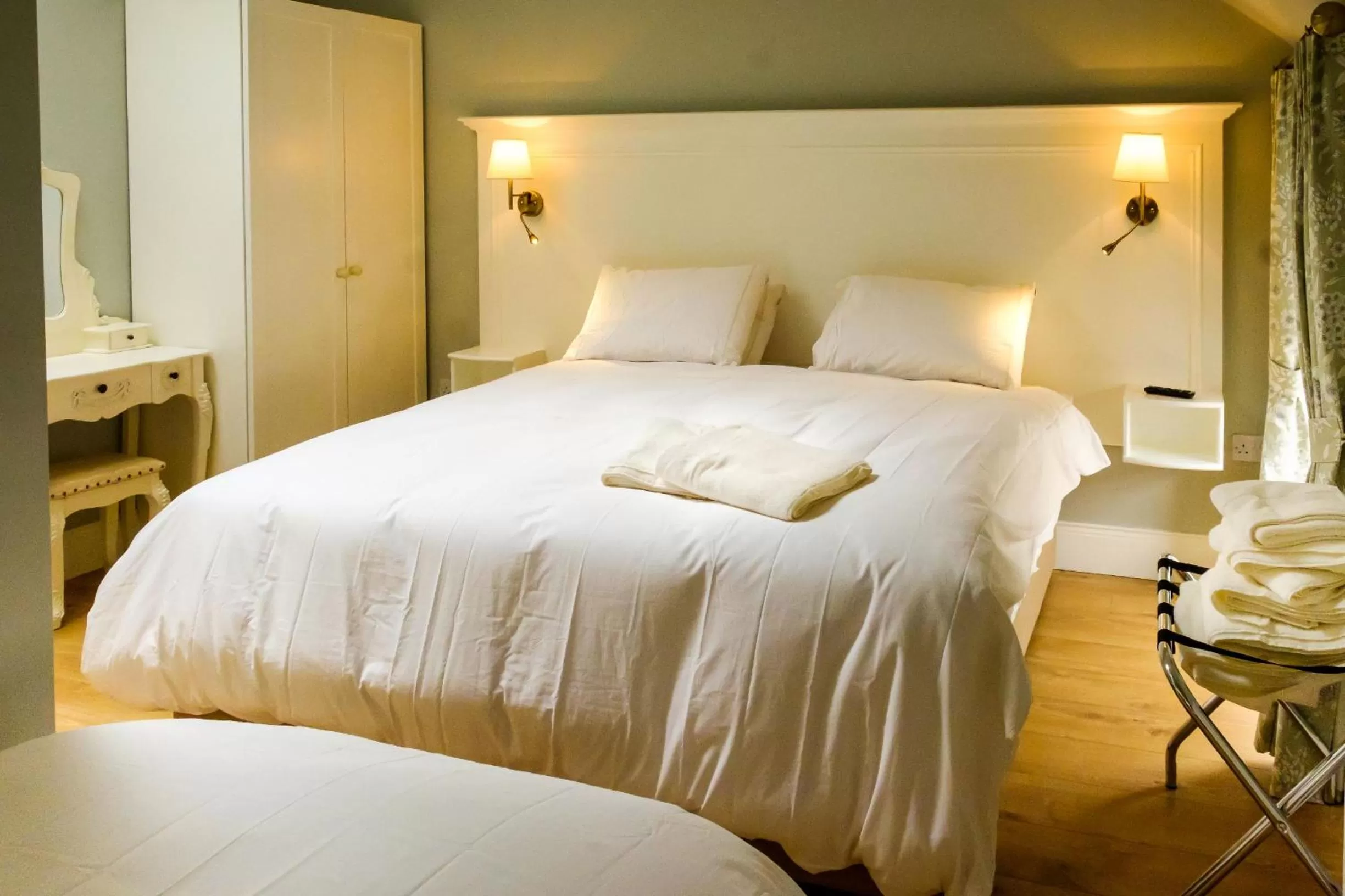 Bed in Jacob's Well Hotel