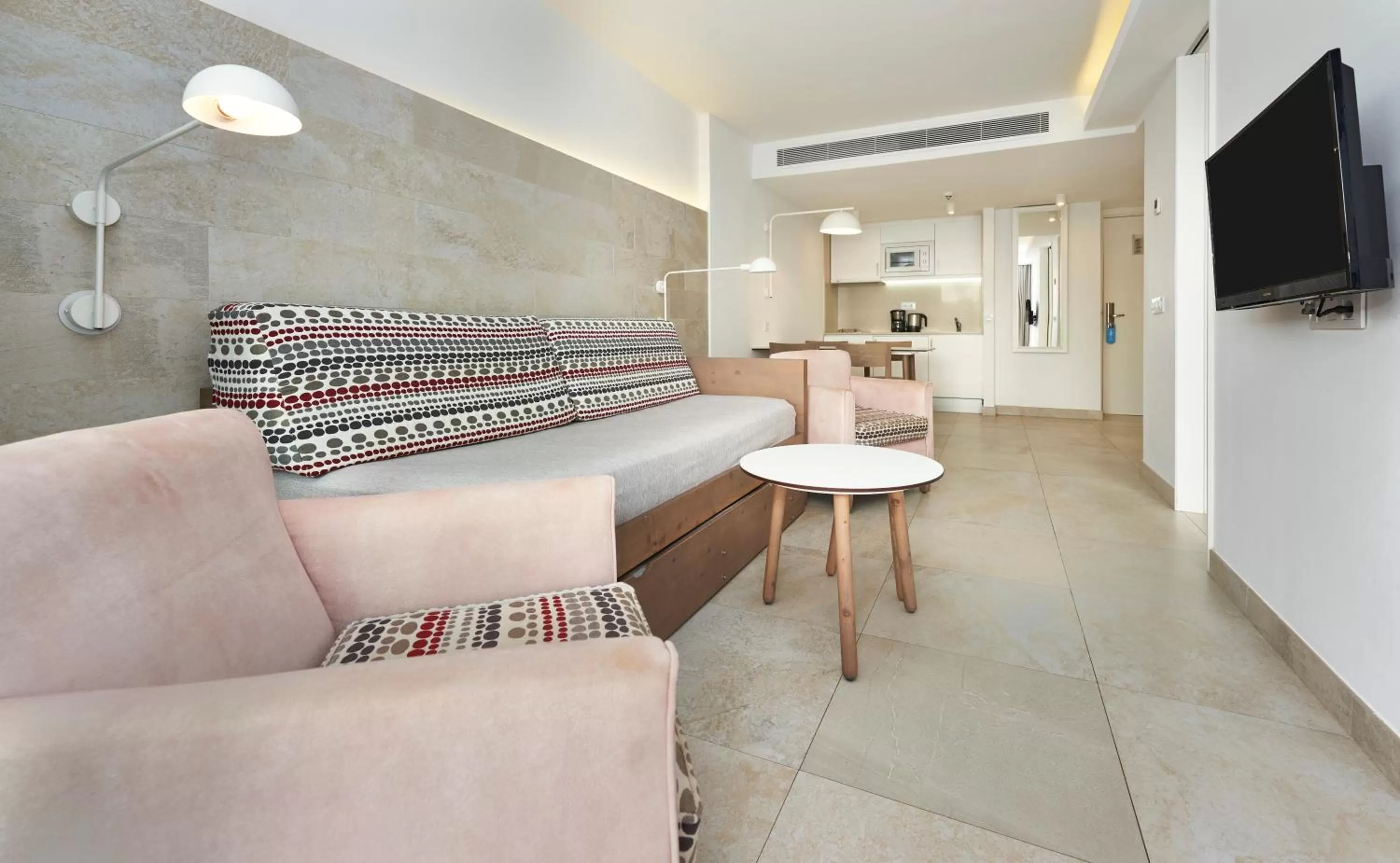 Coffee/tea facilities in Hoposa Hotel & Apartaments VillaConcha