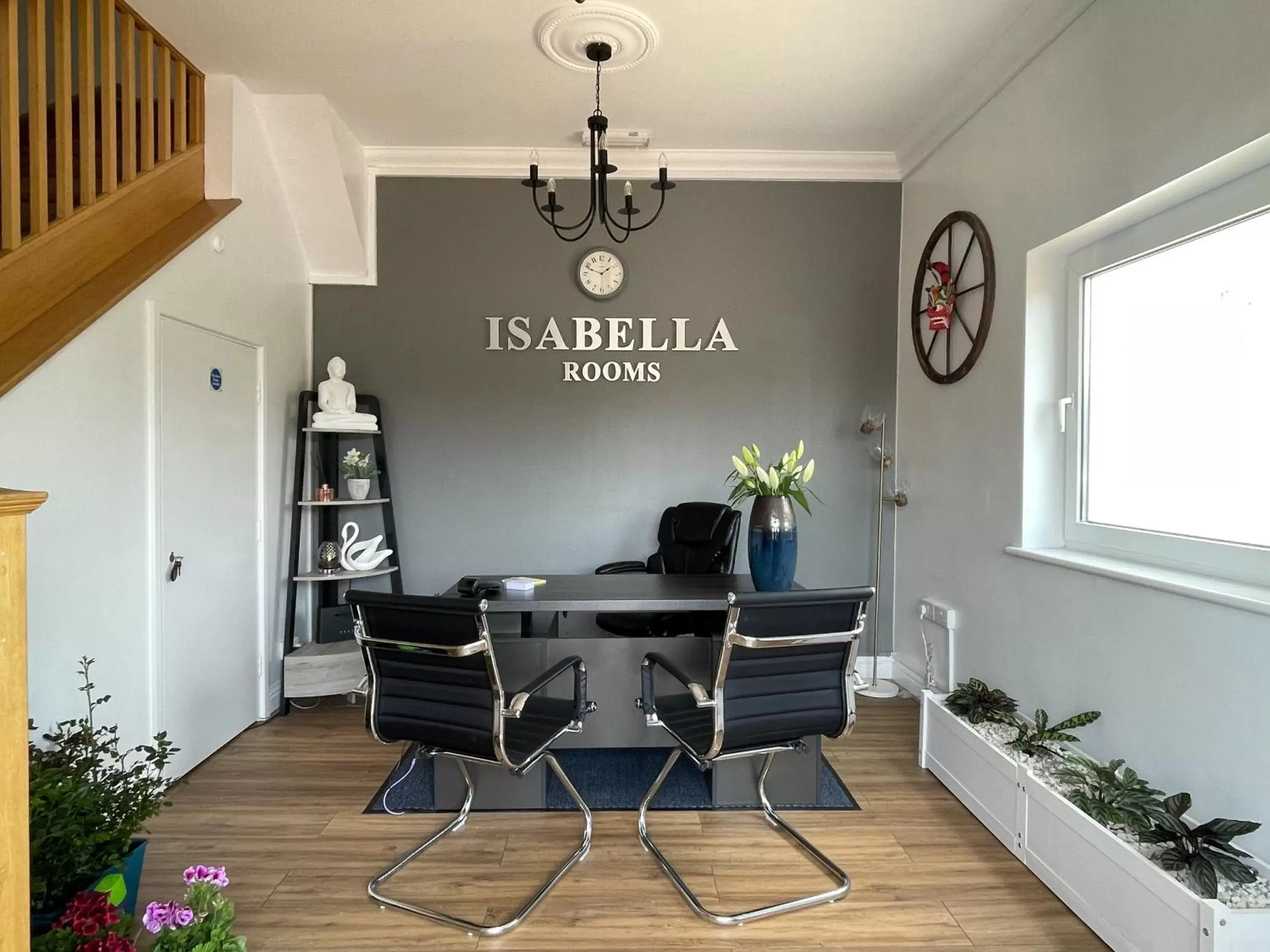 Isabella Rooms
