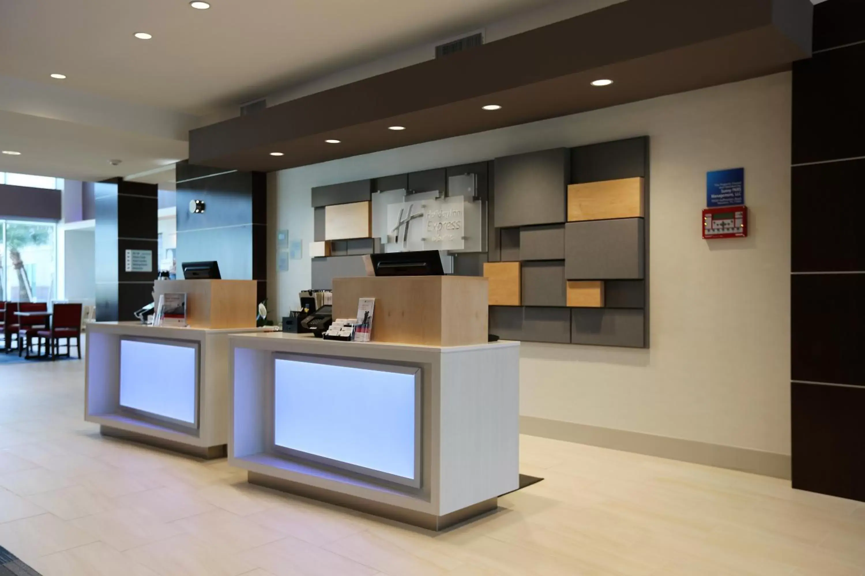 Property building, Lobby/Reception in Holiday Inn Express & Suites Houston NW - Hwy 290 Cypress, an IHG Hotel
