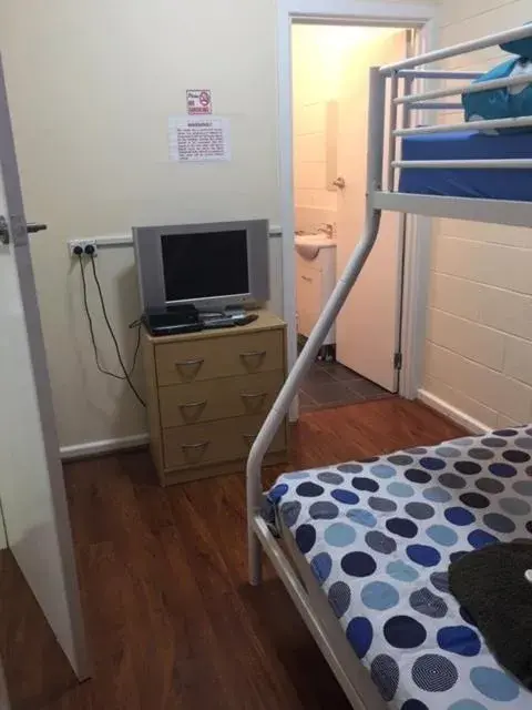 TV/Entertainment Center in Port Adelaide Backpackers