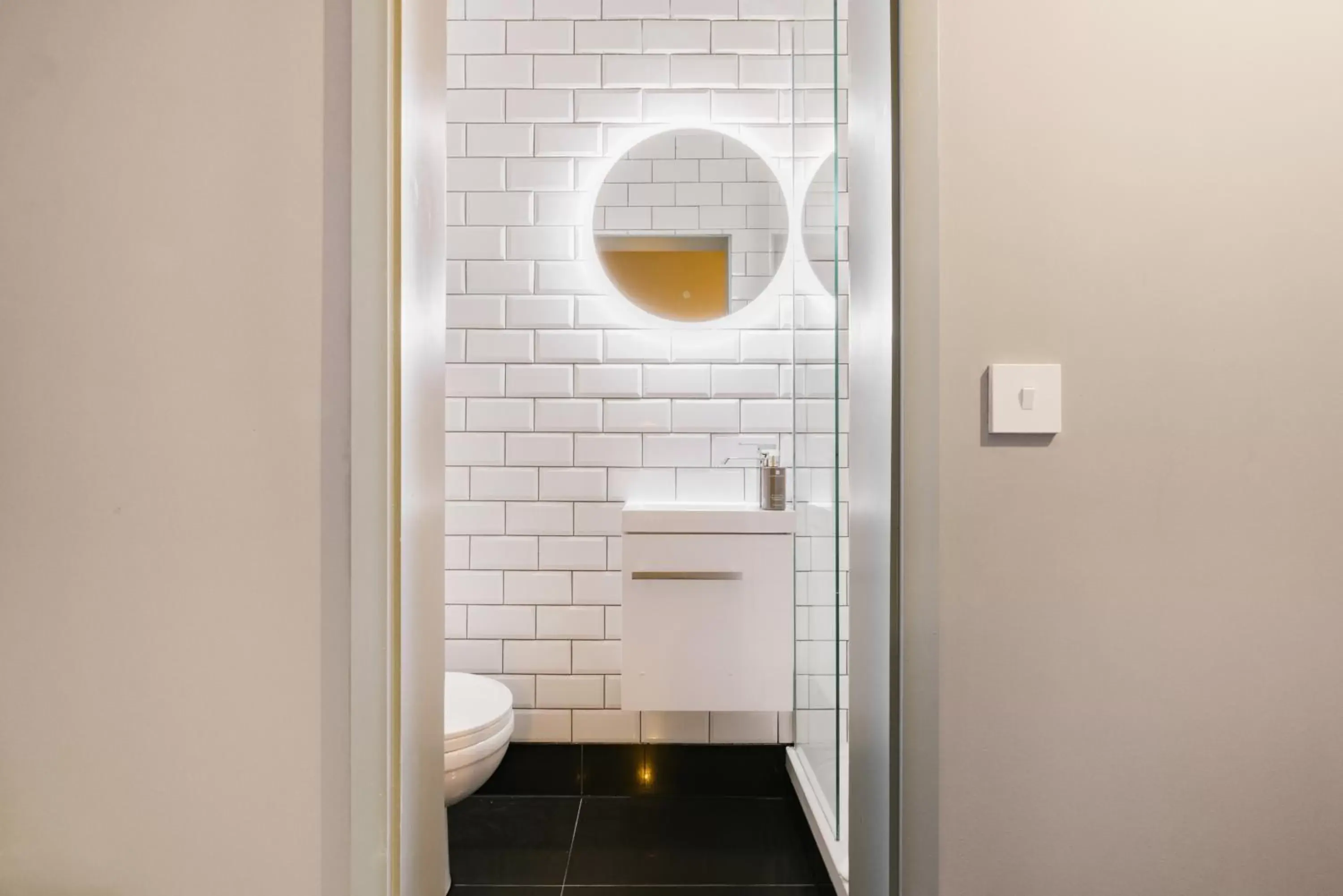 Bathroom in CitySpace Tower Bridge