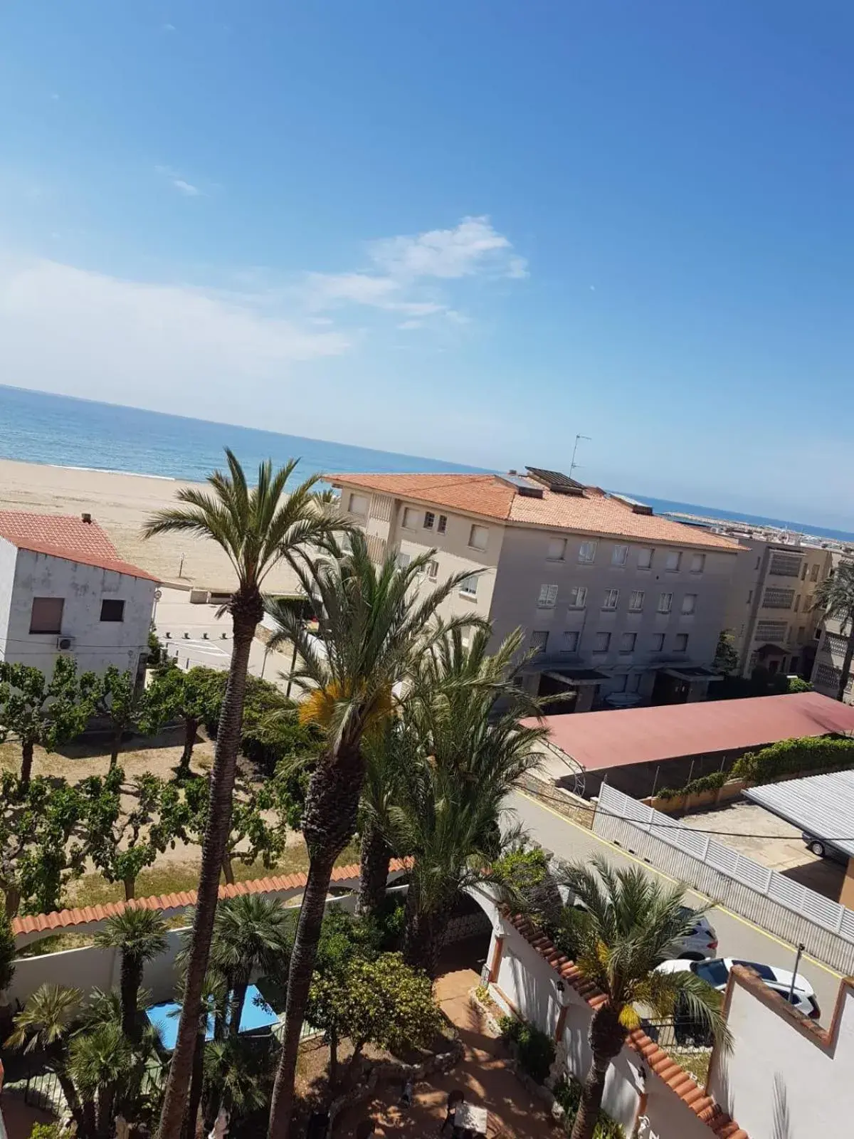 Property building in Hotel Comarruga Platja Property building in Hotel Comarruga Platja