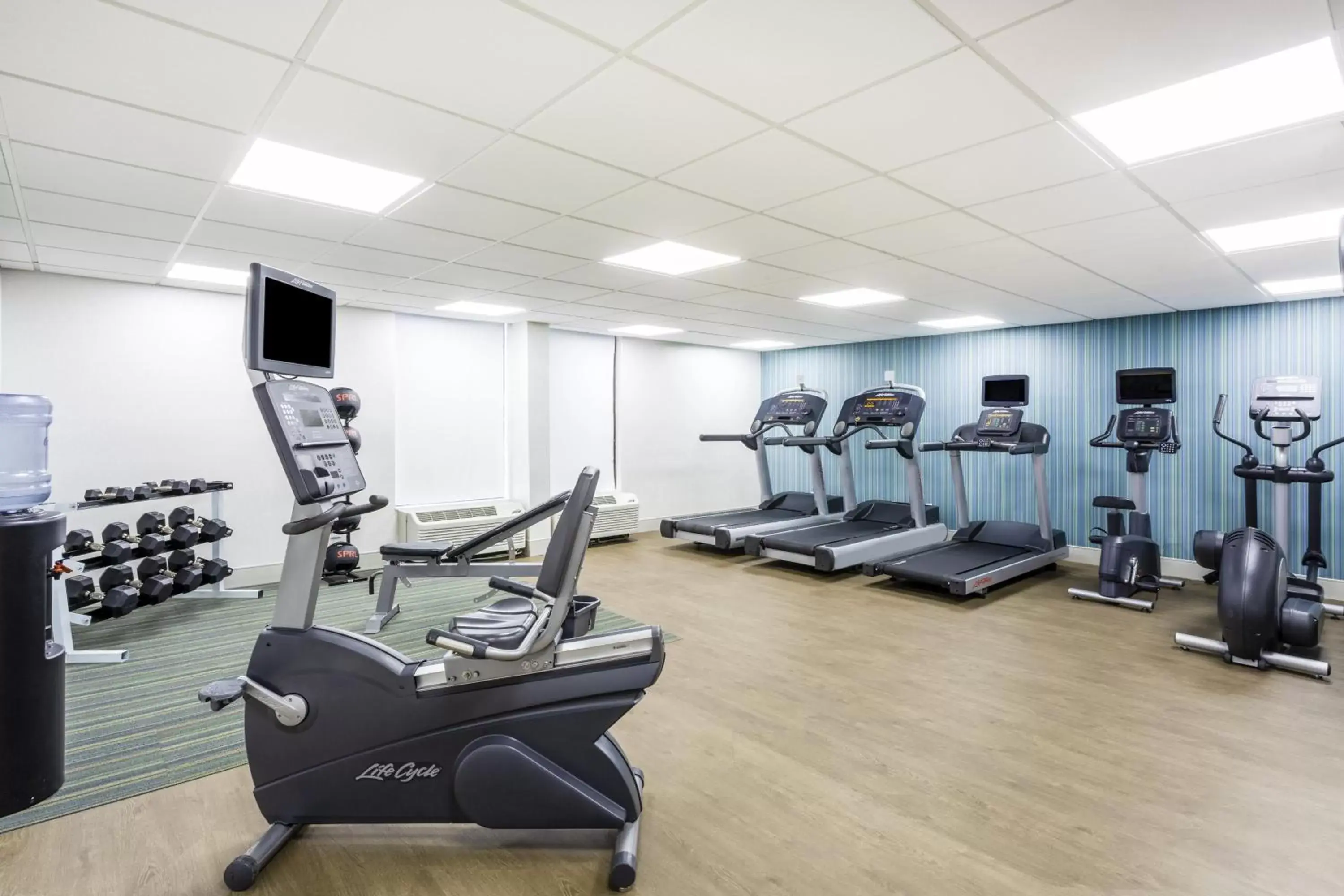 Spa and wellness centre/facilities, Fitness Center/Facilities in Holiday Inn Express Hopewell - Fort Lee Area, an IHG Hotel
