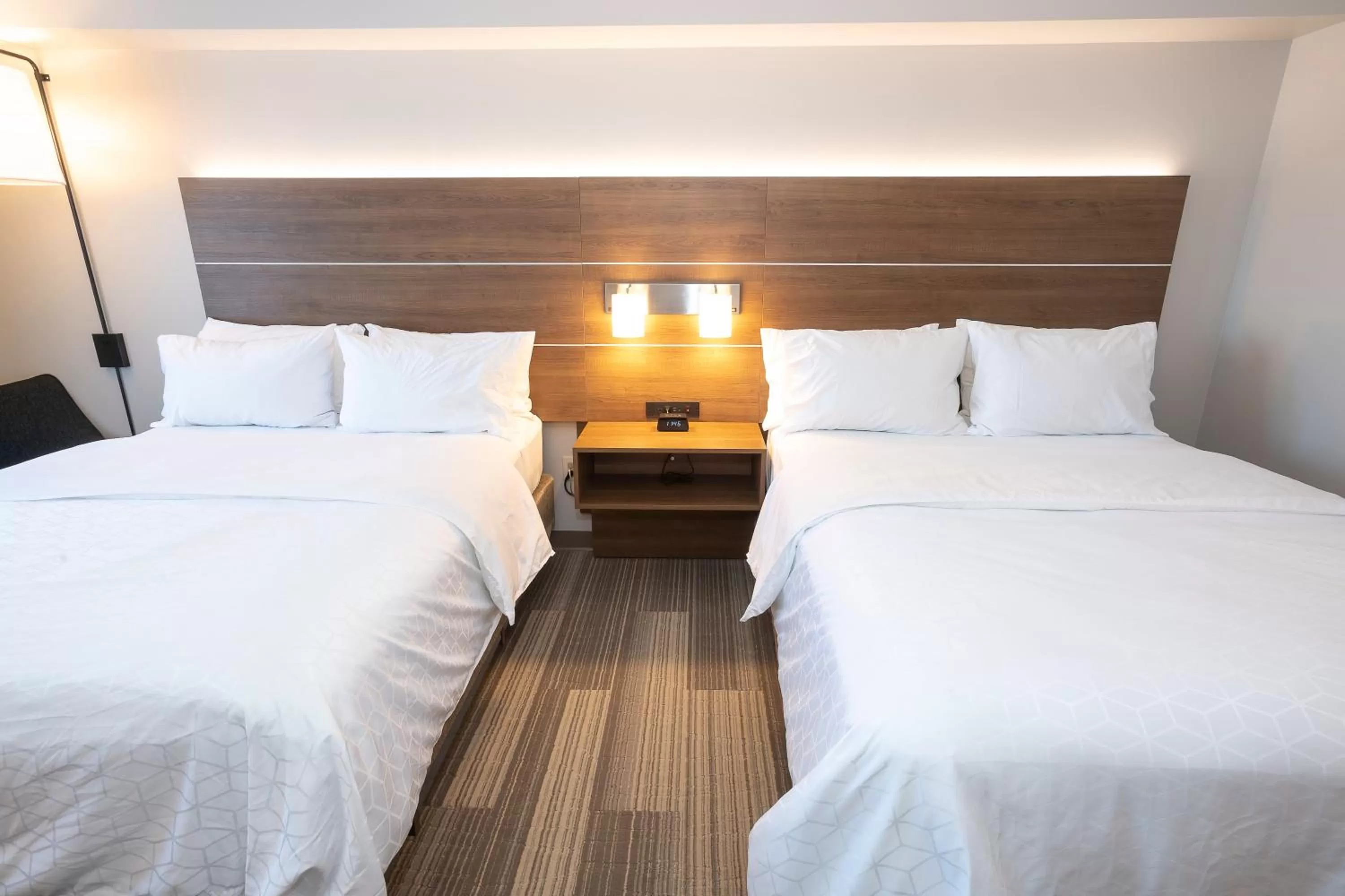 Photo of the whole room, Bed in Holiday Inn Express & Suites Iron Mountain by IHG