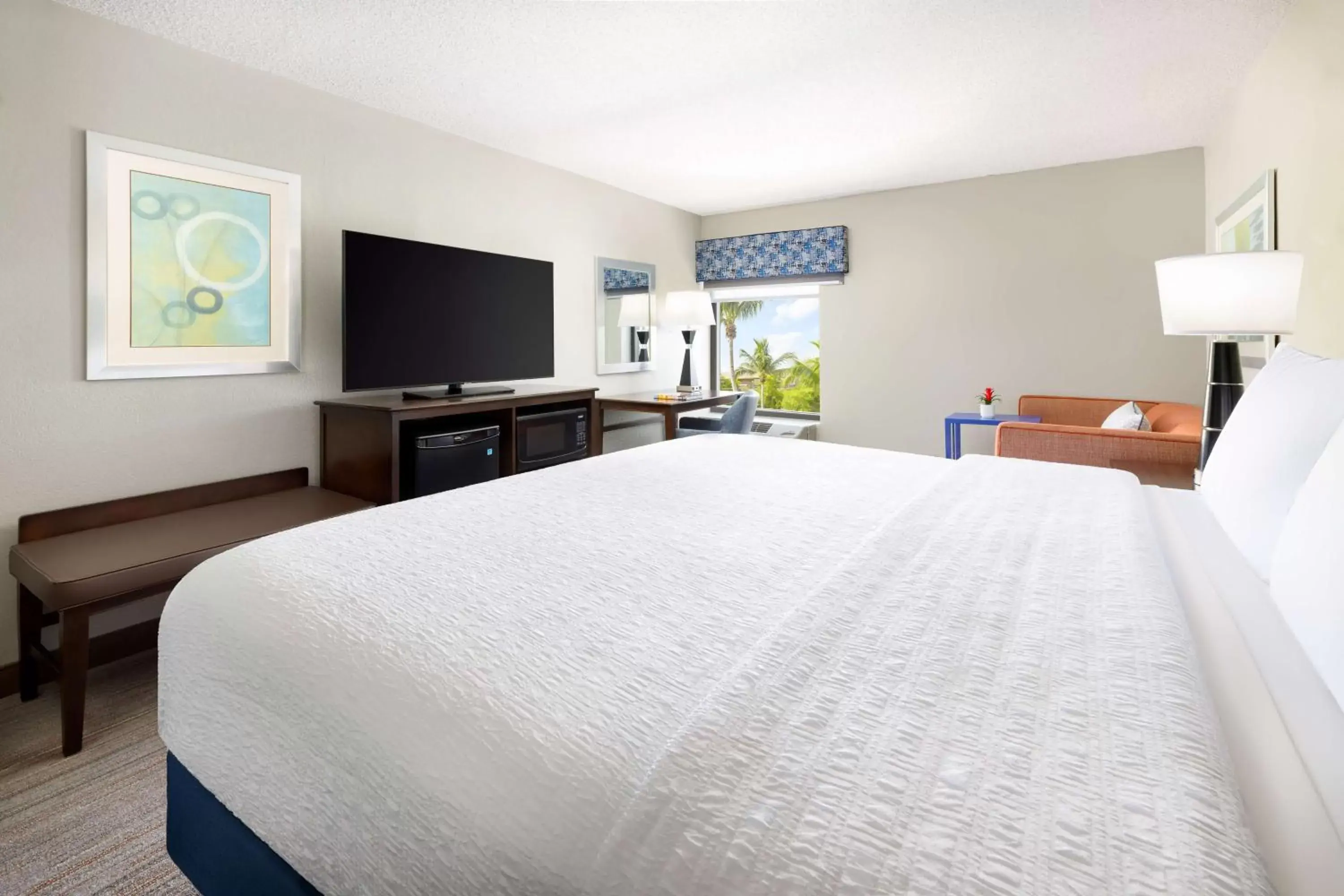 Bedroom, Bed in Hampton Inn Naples-Central