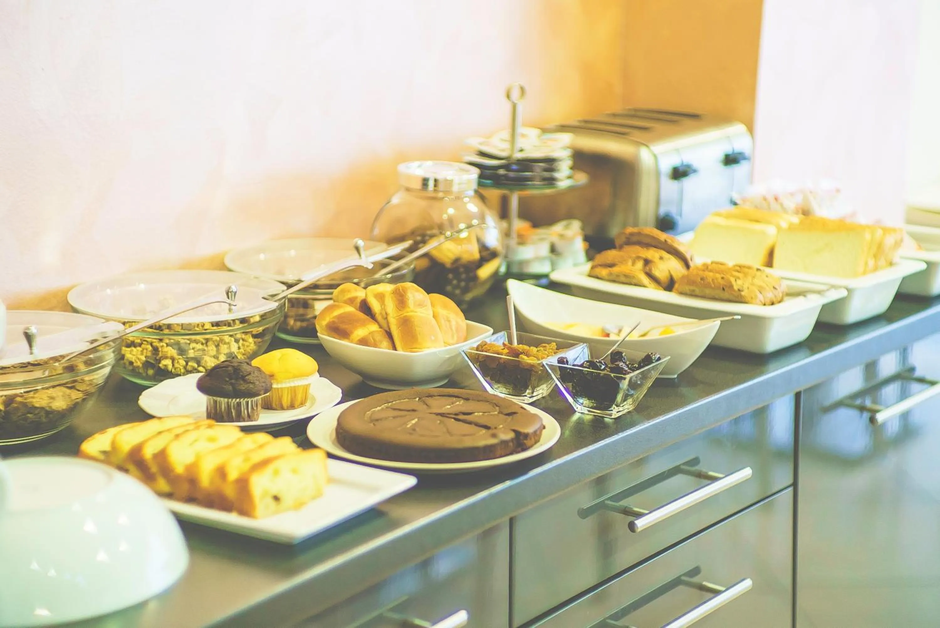 Buffet breakfast in Hotel Venini