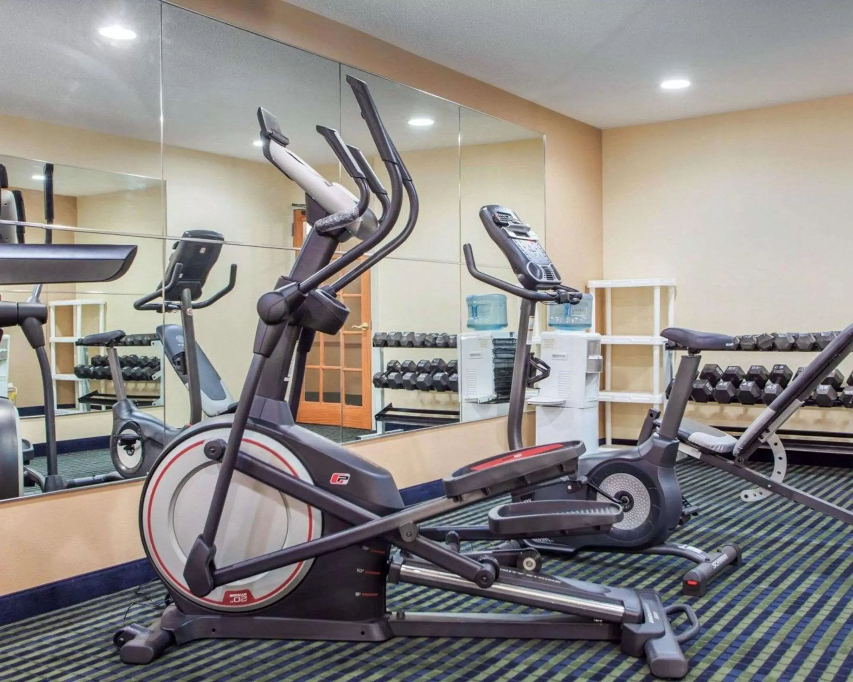 Fitness centre/facilities, Fitness Center/Facilities in Quality Inn Ottawa near Starved Rock State Park