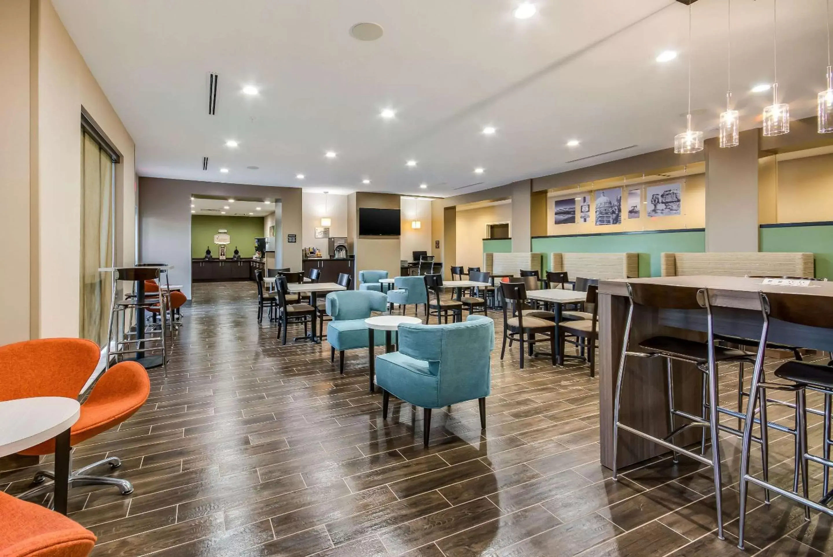 Restaurant/places to eat, Lounge/Bar in Sleep Inn & Suites Yukon Oklahoma City