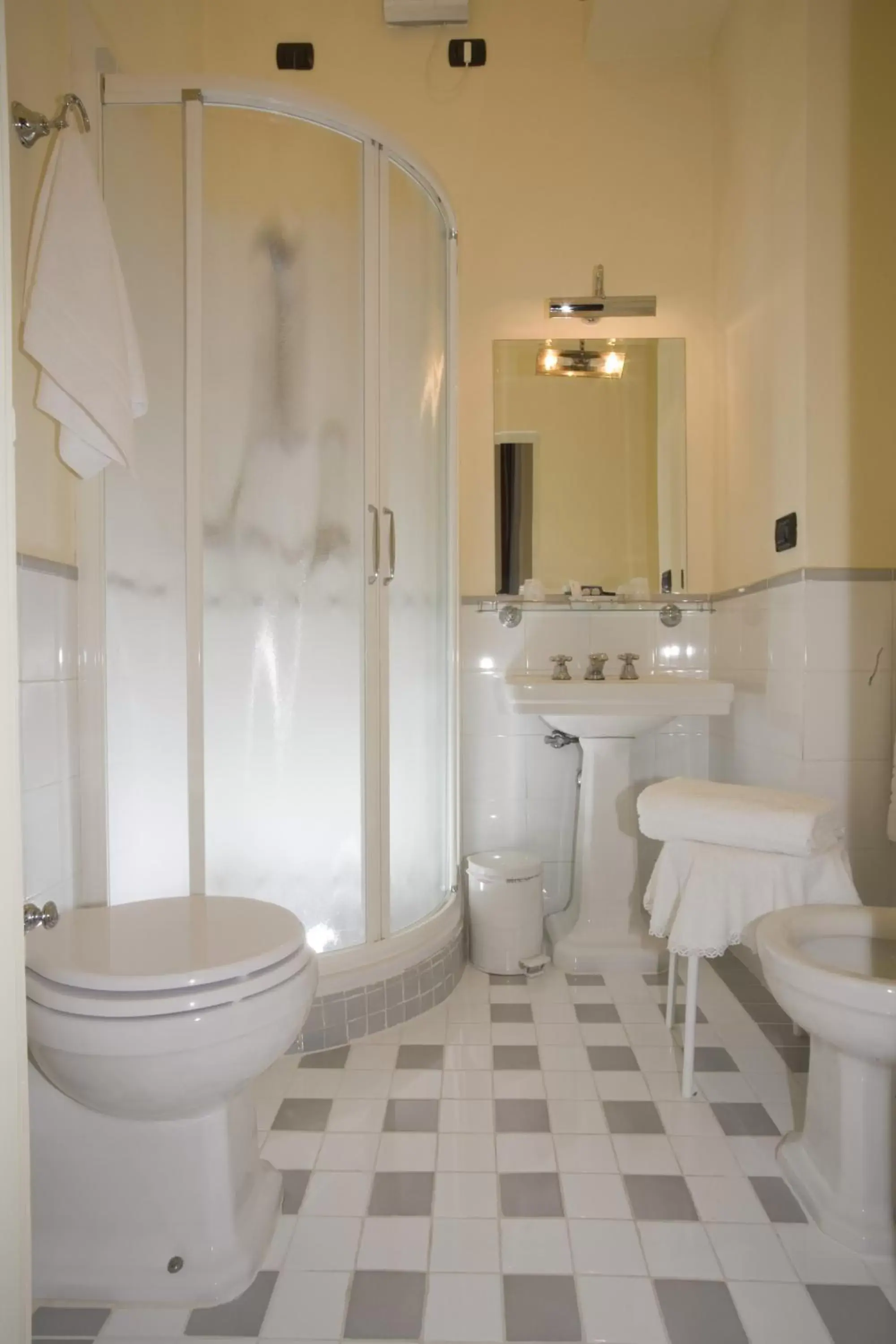 Bathroom in Palazzo Gamba Apartments al Duomo