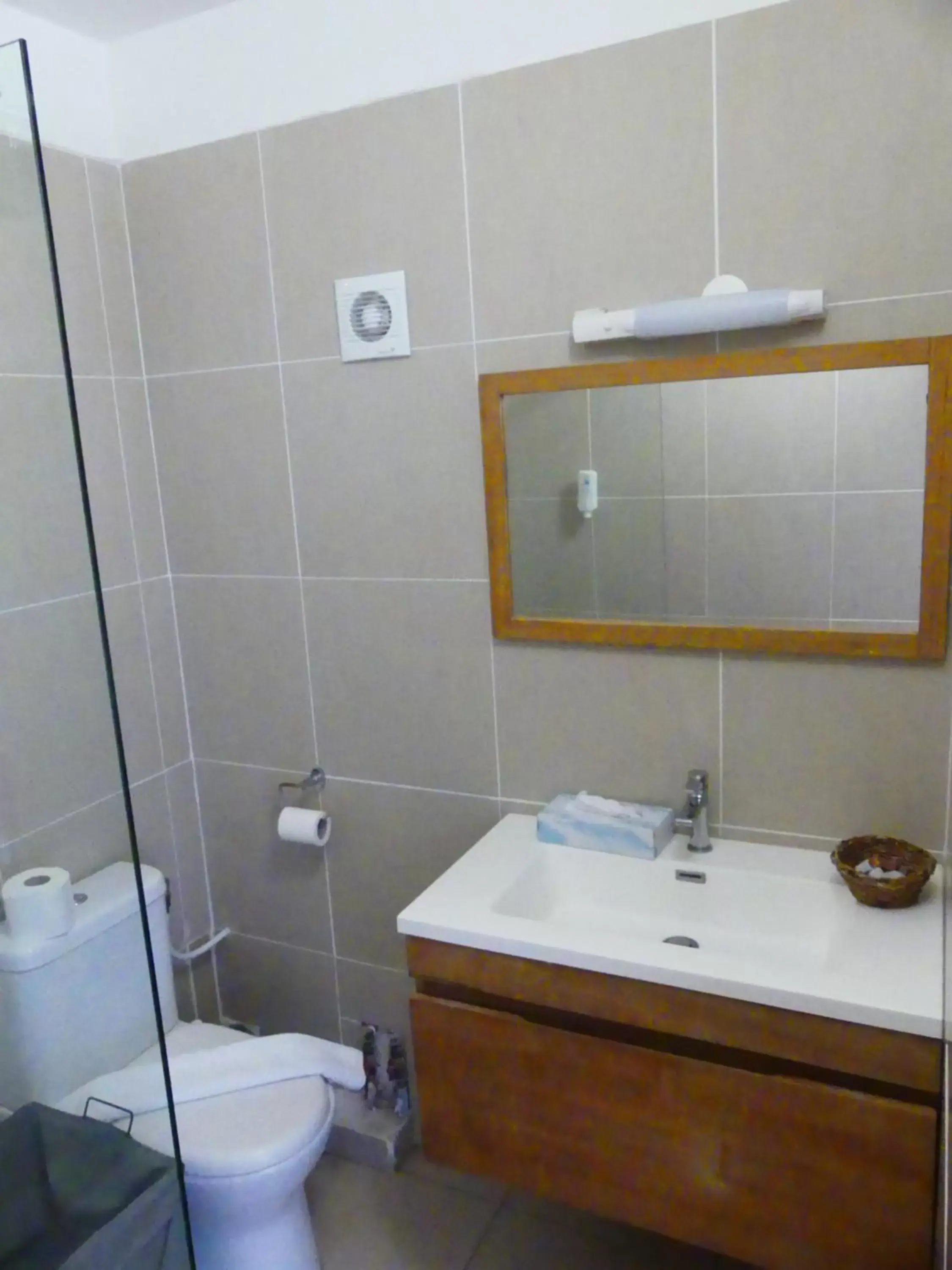 Shower, Bathroom in Coco Beach Marie-Galante