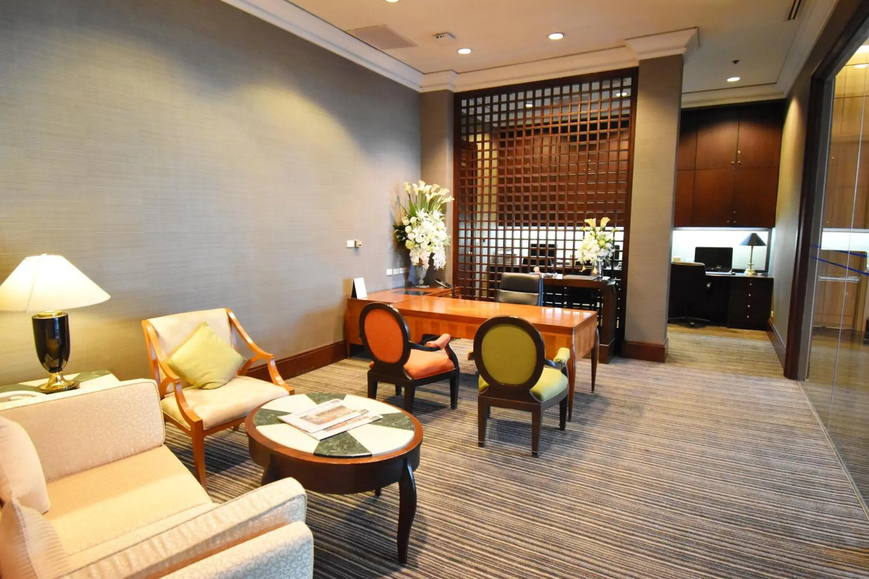 Business facilities, Lounge/Bar in Century Park Hotel - SHA Extra Plus