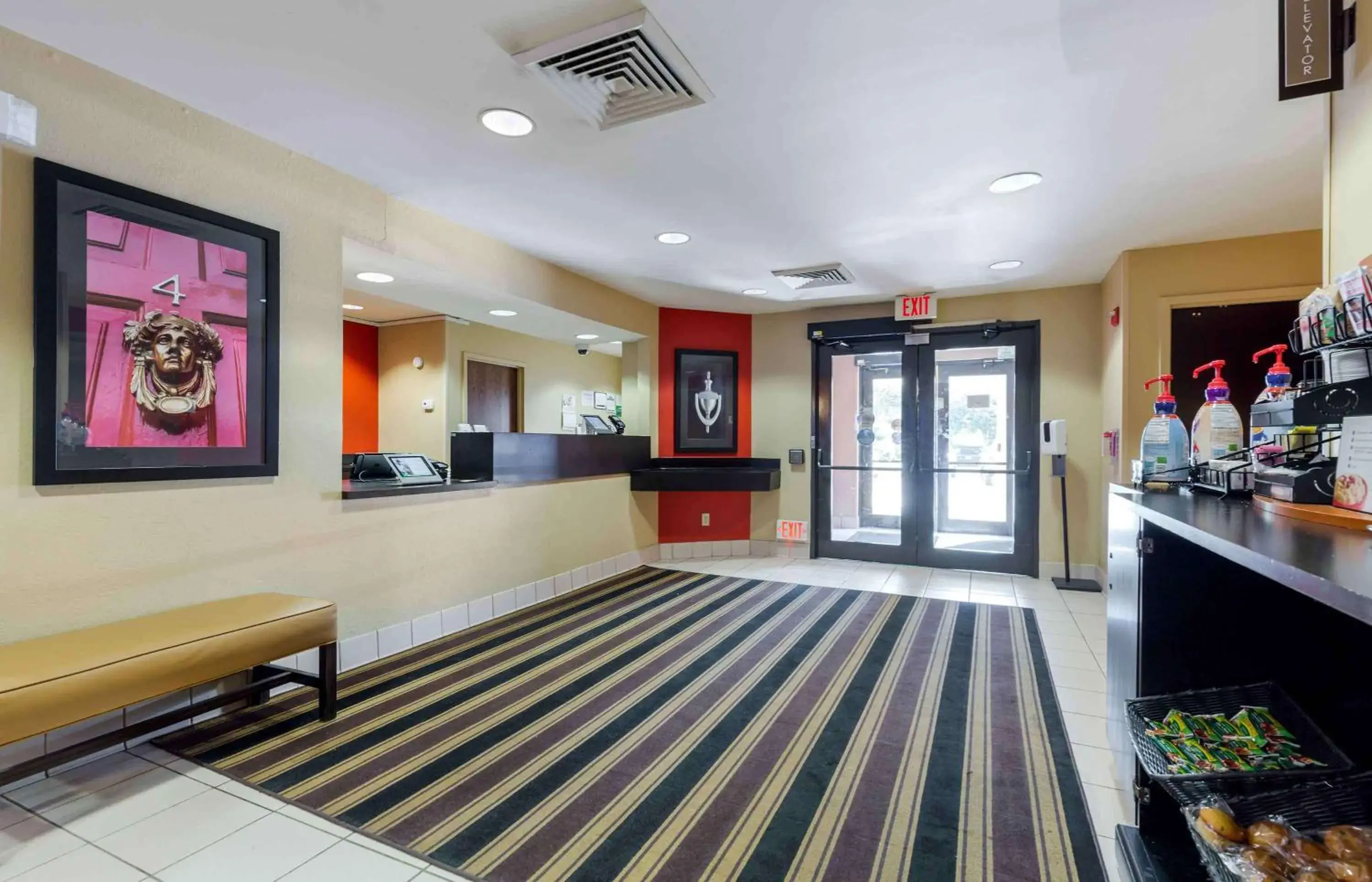 Lobby or reception, Lobby/Reception in Extended Stay America Suites - Washington, DC - Sterling