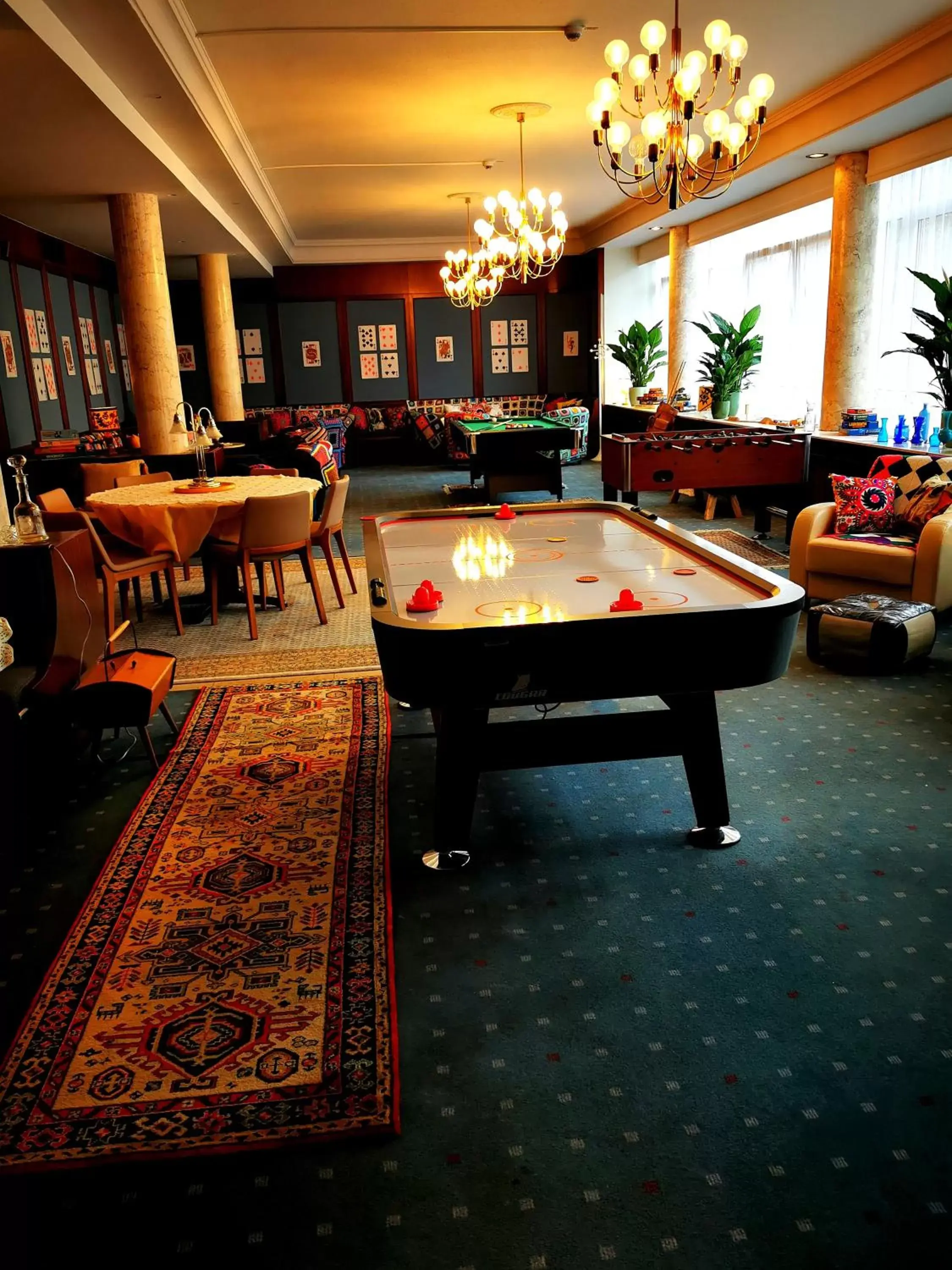 Billiard, Billiards in Hotel bei Tante ALMA