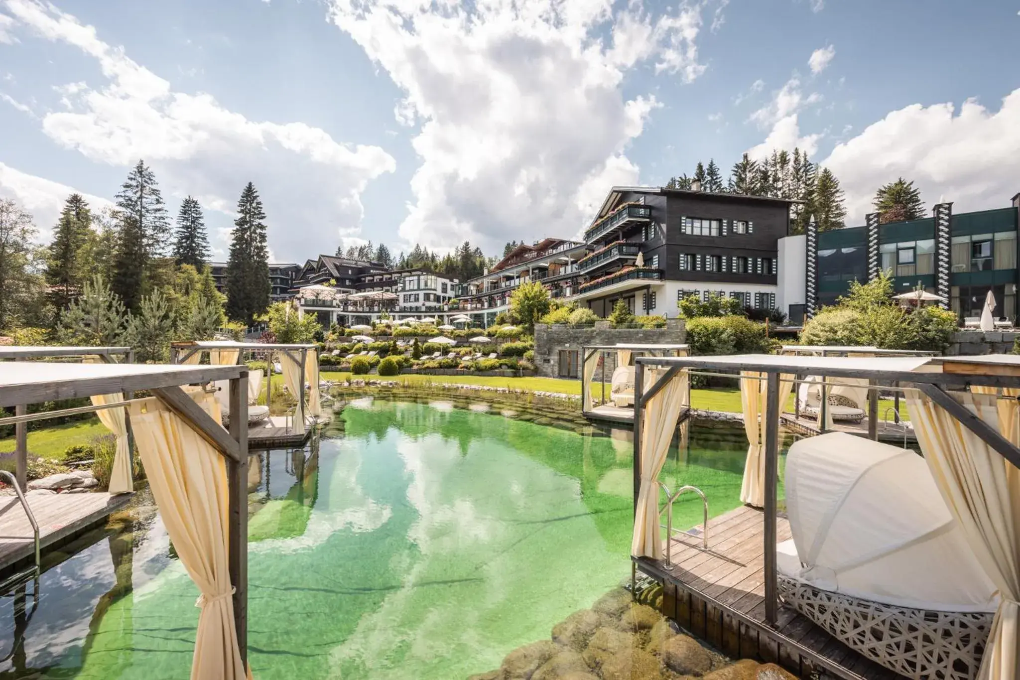 Property building, Swimming Pool in Astoria Resort