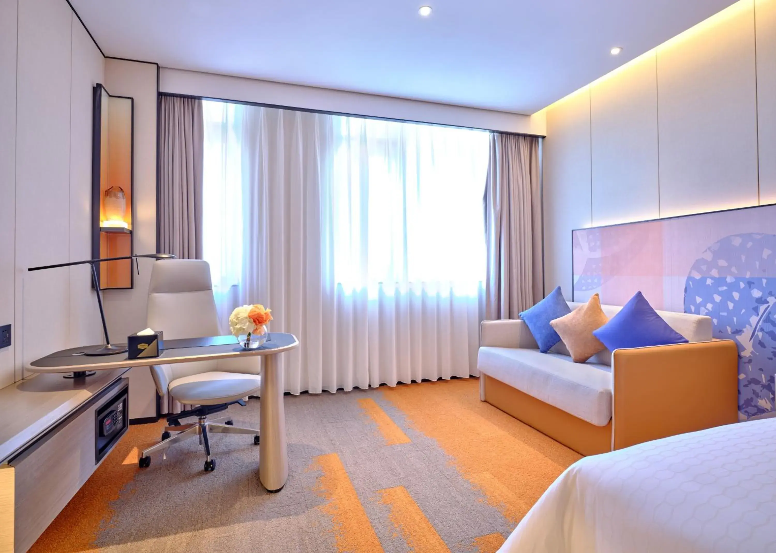 Photo of the whole room, Seating Area in Hampton By Hilton Shenzhen North Station