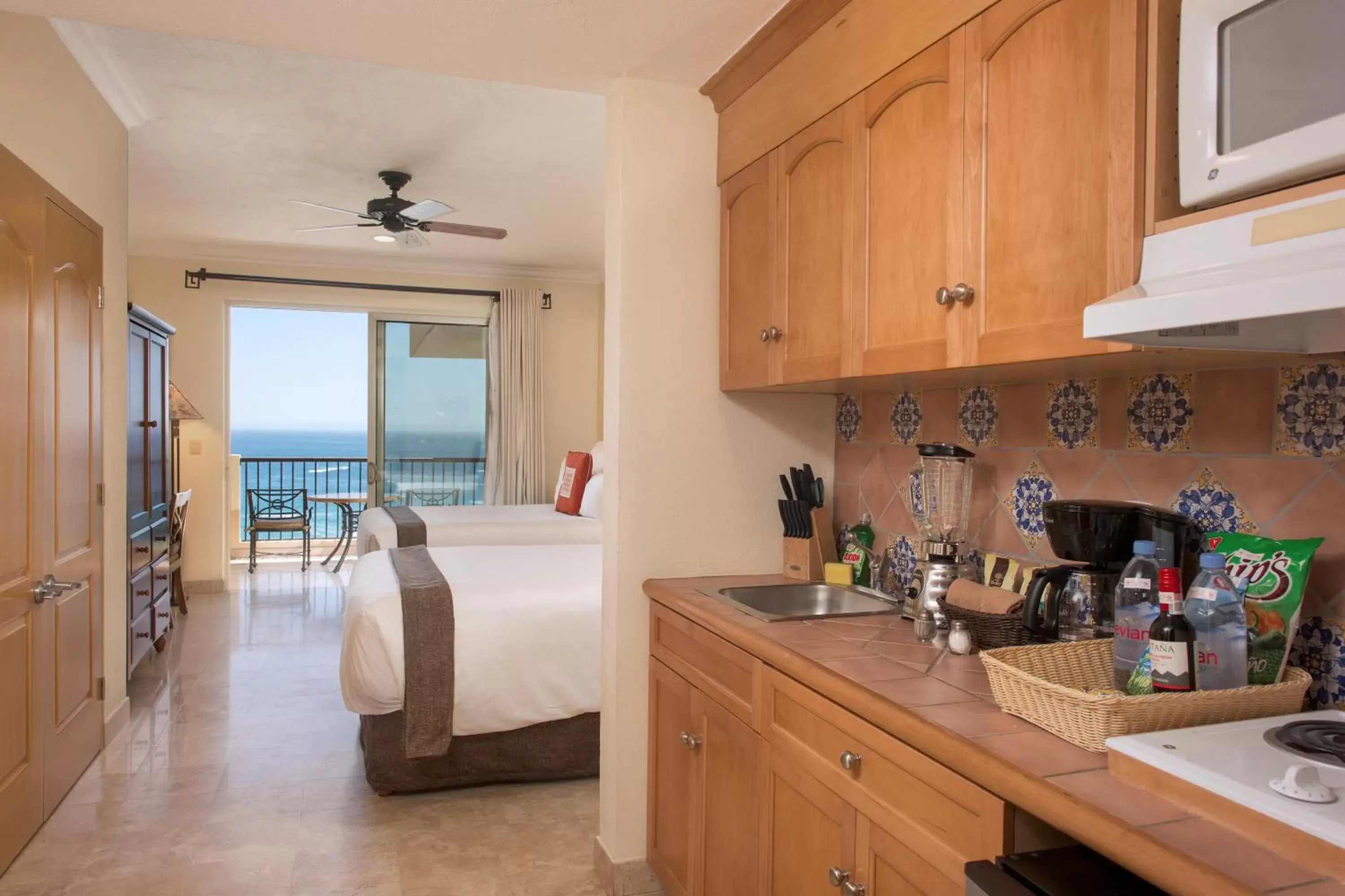 Photo of the whole room, Kitchen/Kitchenette in Villa del Arco Beach Resort & Spa