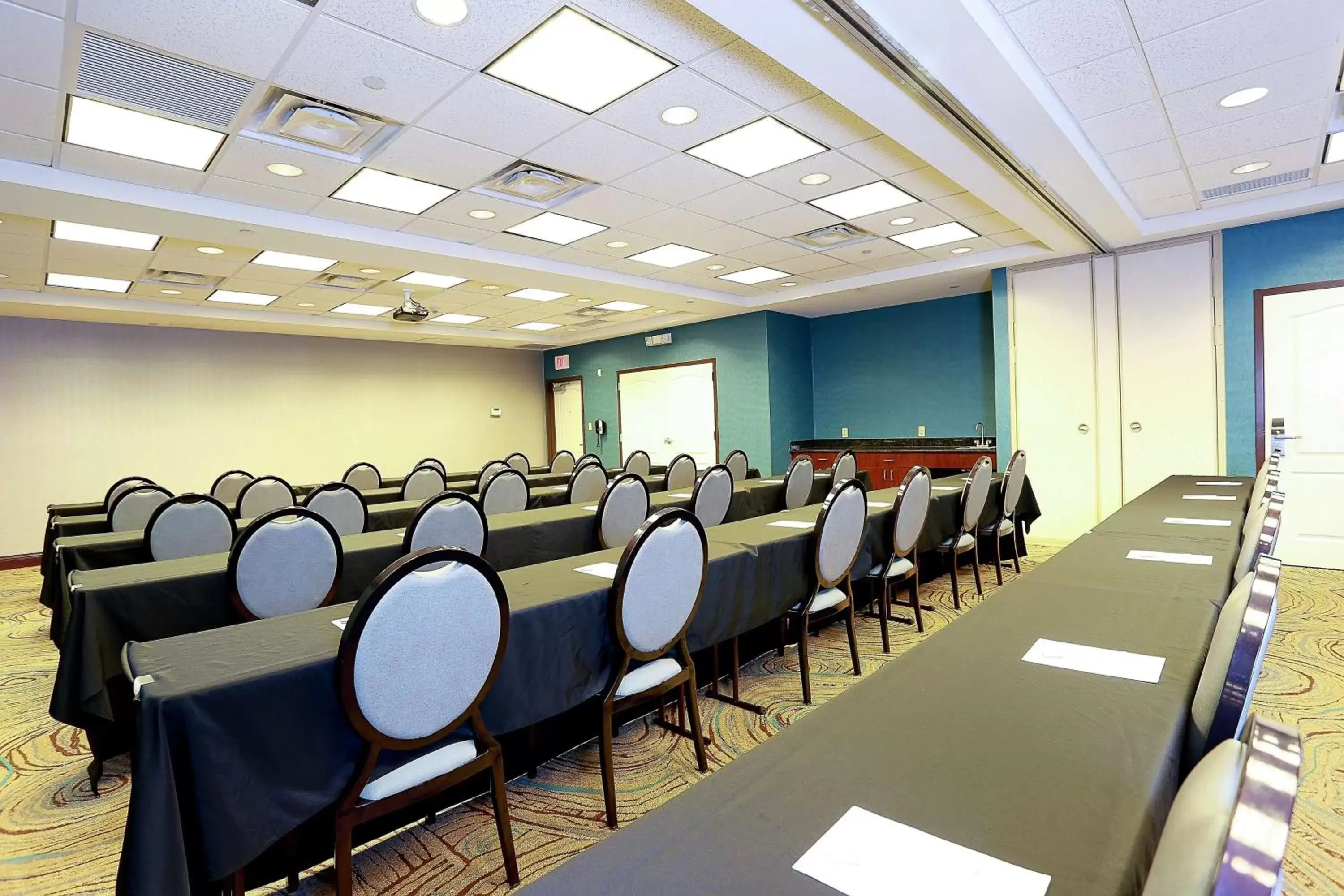Meeting/conference room in Hampton Inn & Suites Tampa-Wesley Chapel