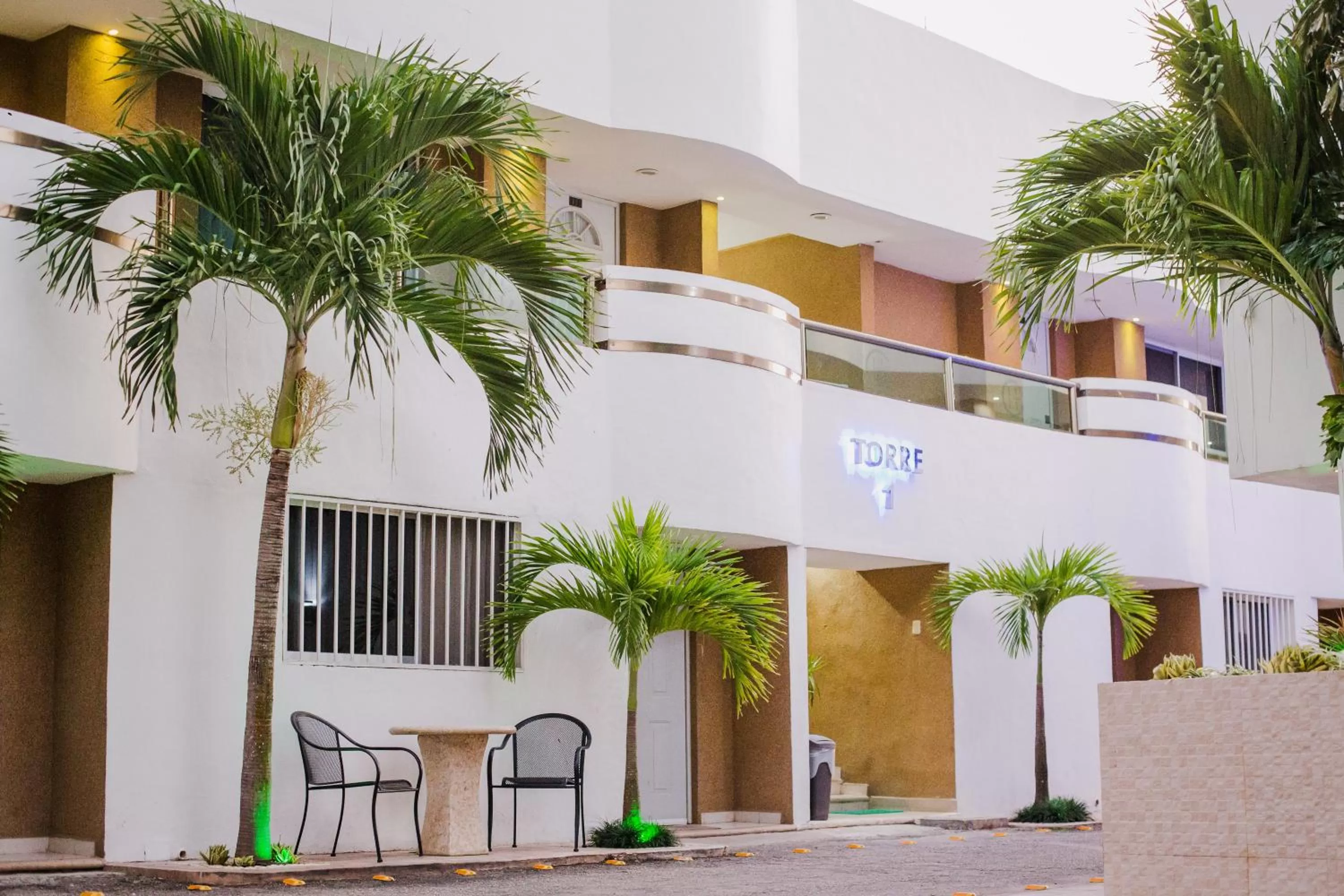 Hotel & Suites Country Valladolid