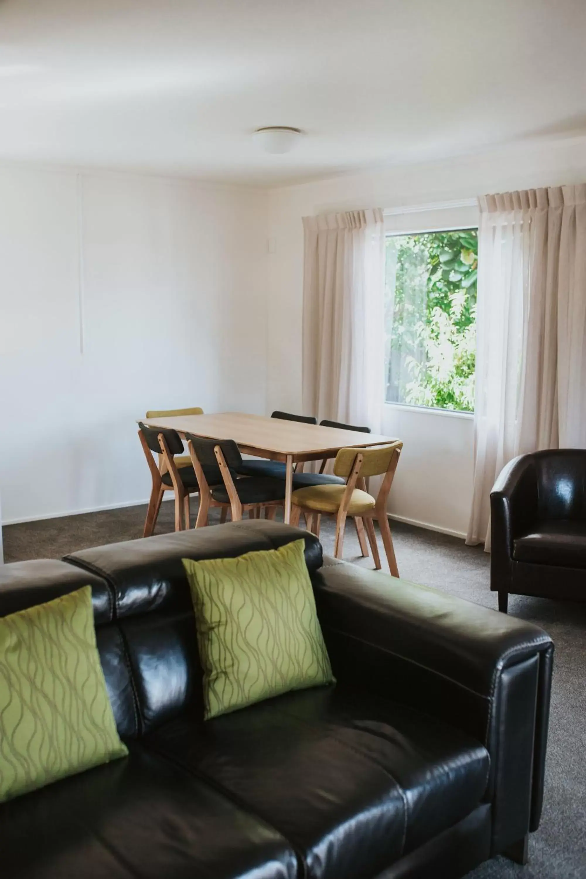 Seating Area in Peninsula Motel