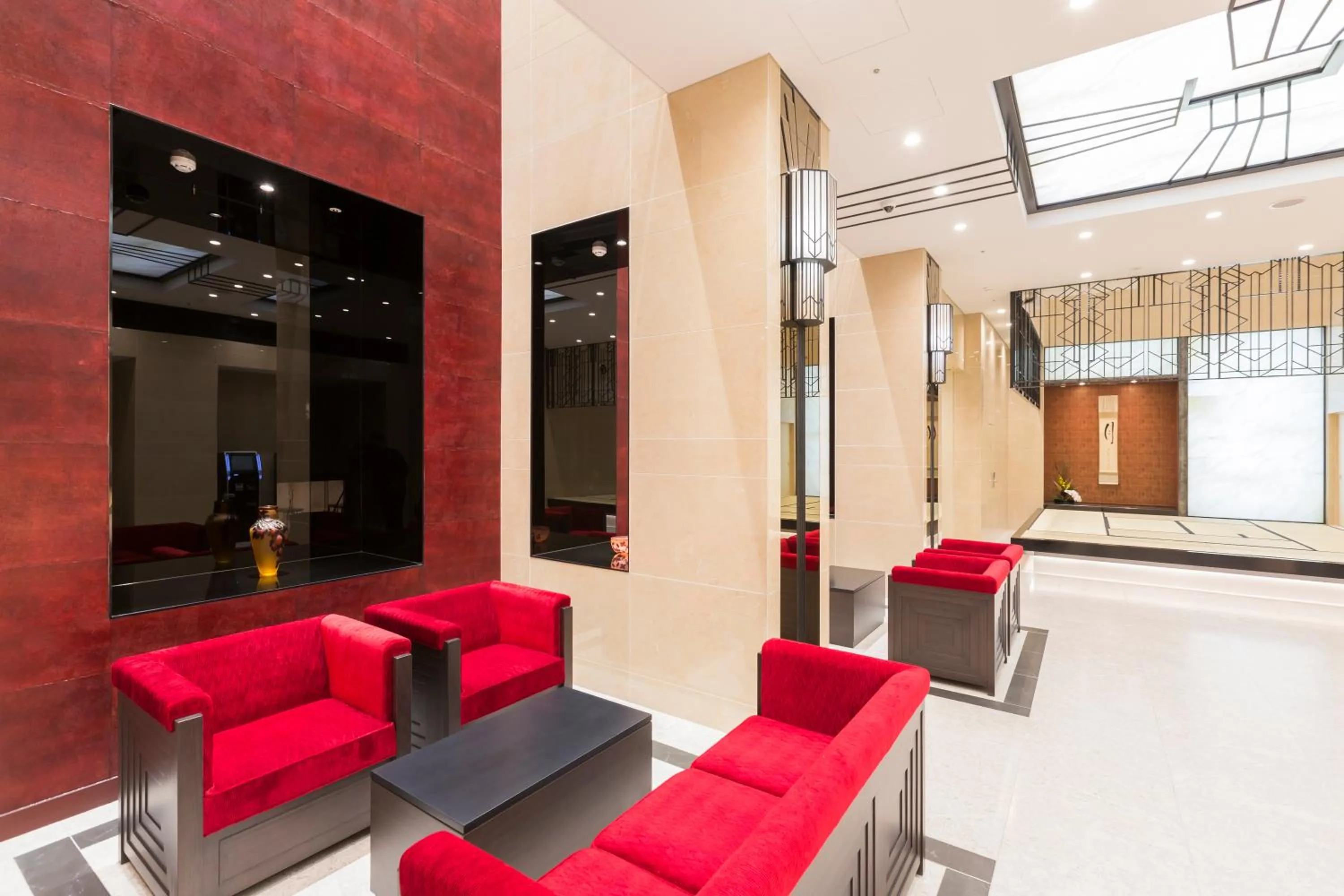 Lobby or reception in Hotel Dans Le Coeur Osaka Umeda