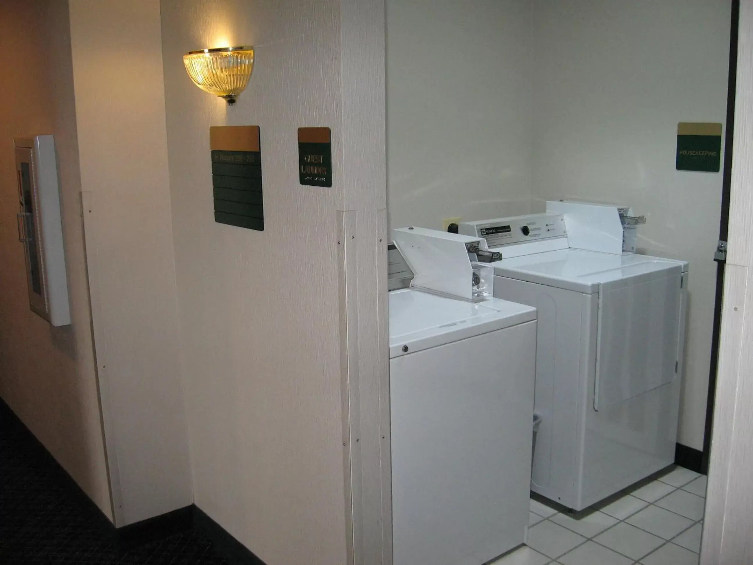 Area and facilities, Bathroom in Baymont by Wyndham Limon