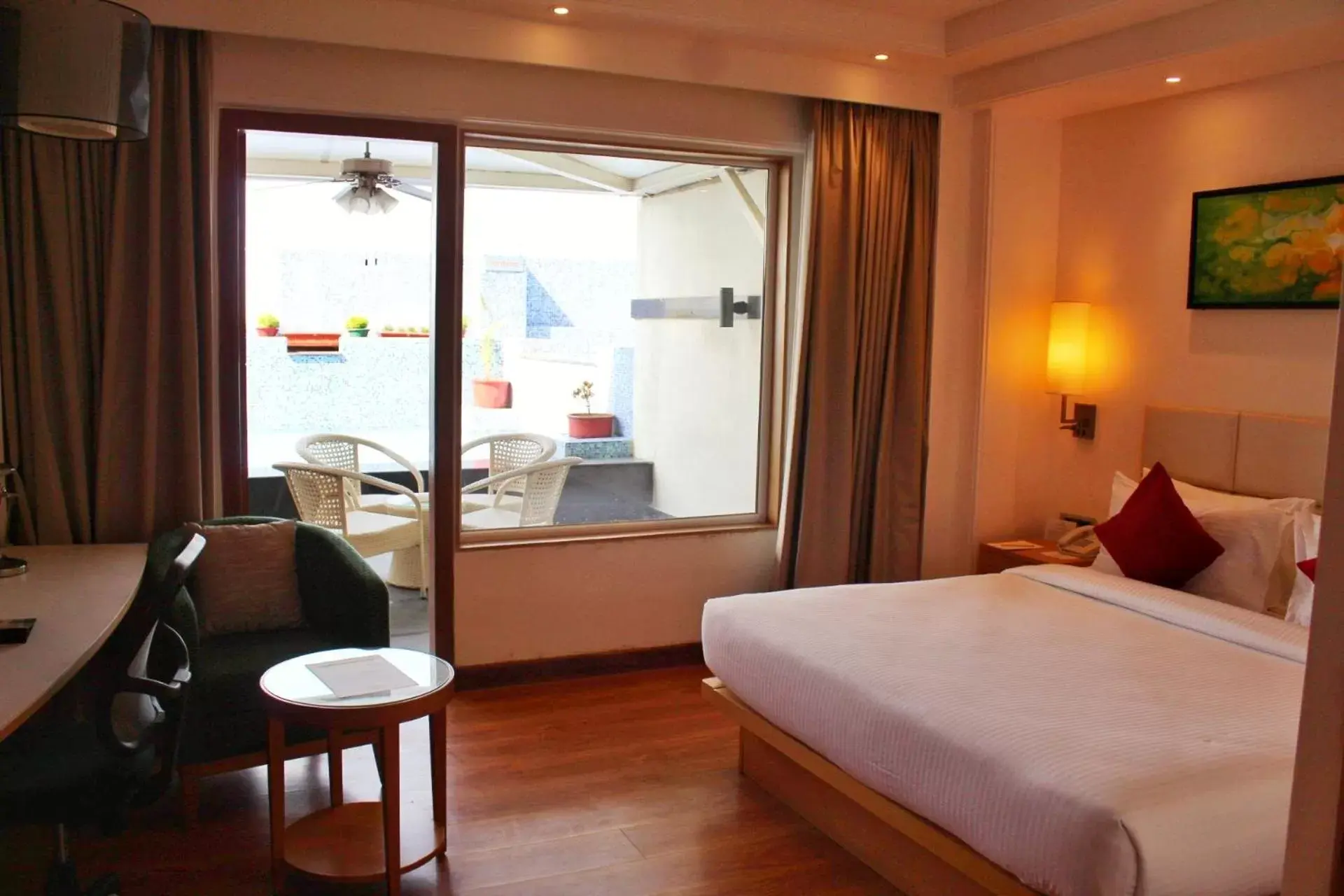 Club King Room in Pearltree Hotels And Resorts Club King Room in Pearltree Hotels And Resorts