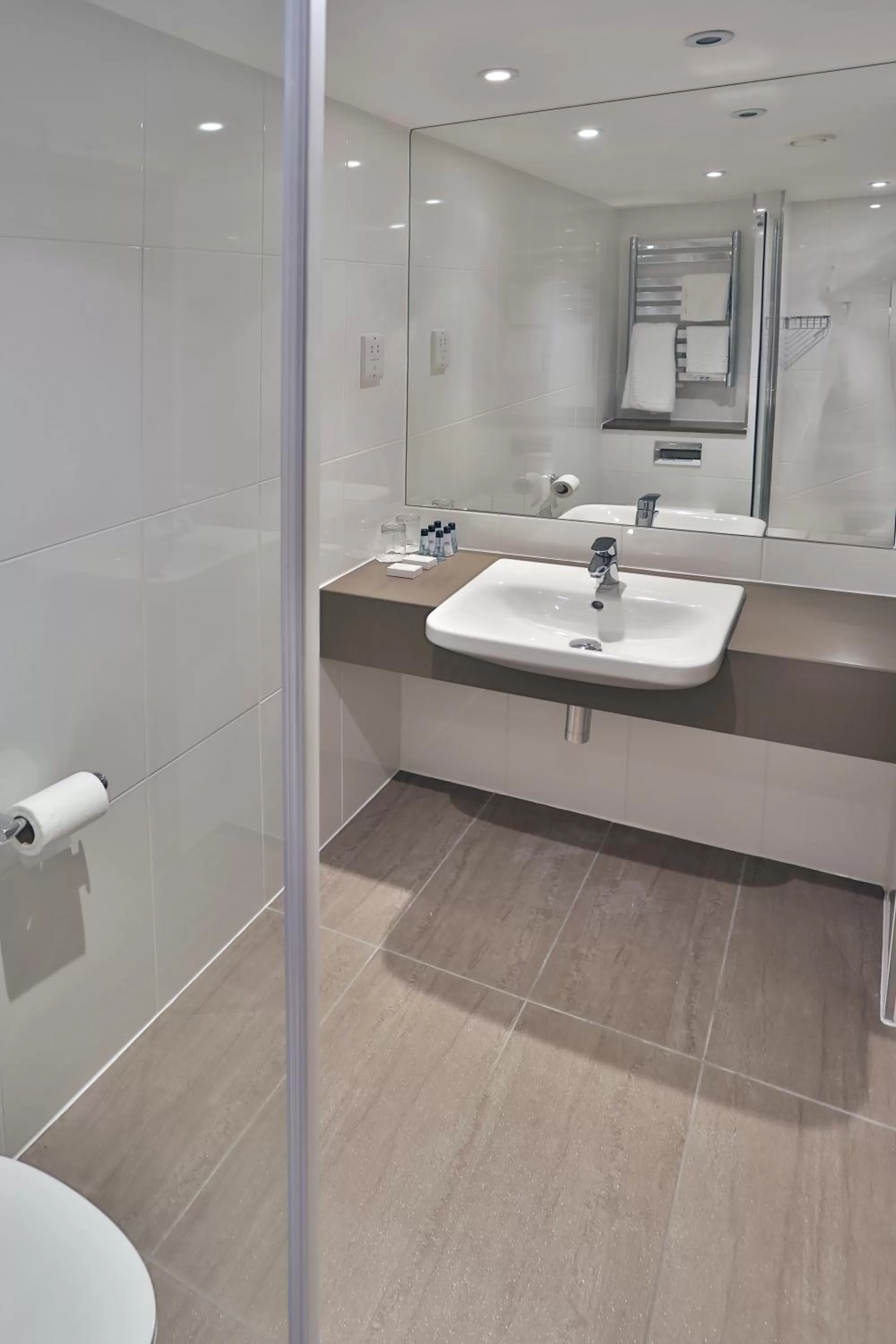 Bathroom in Best Western Plus Nottingham City Centre