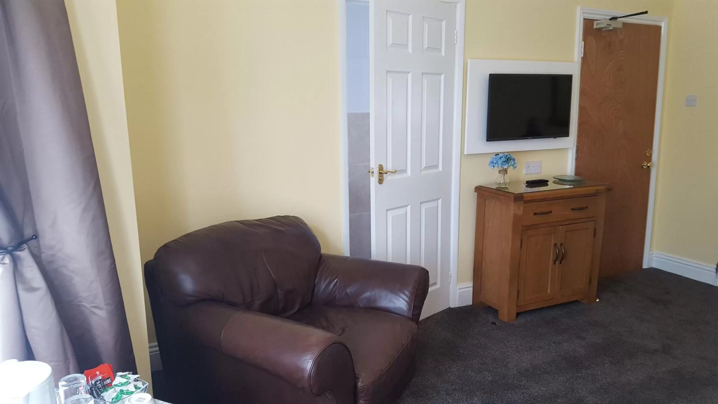 TV and multimedia, Seating Area in The Beacon Hotel